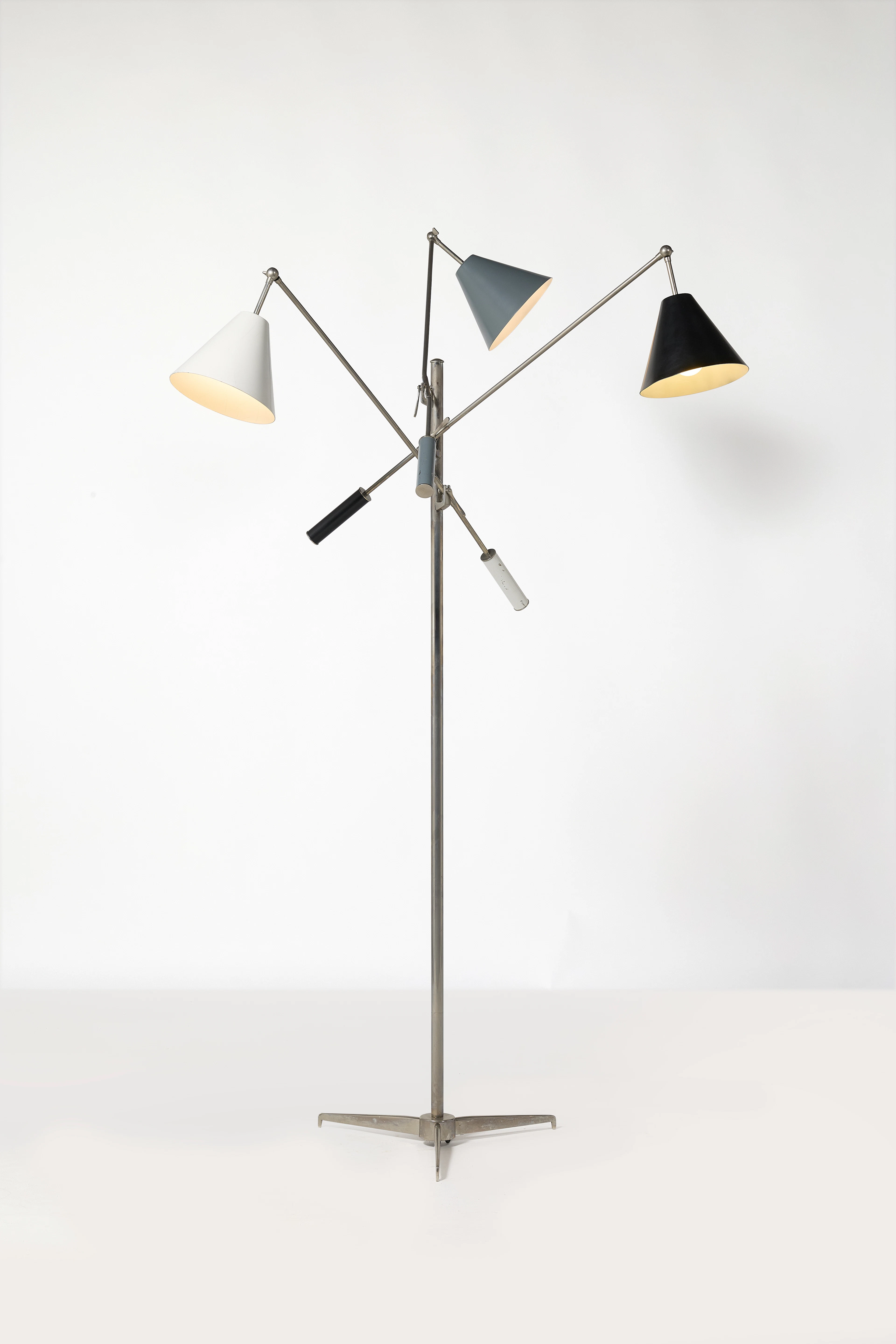 Angelo LELII 1911 -1979 Lampadaire « Triennale » modèle 12128 – circa 1947