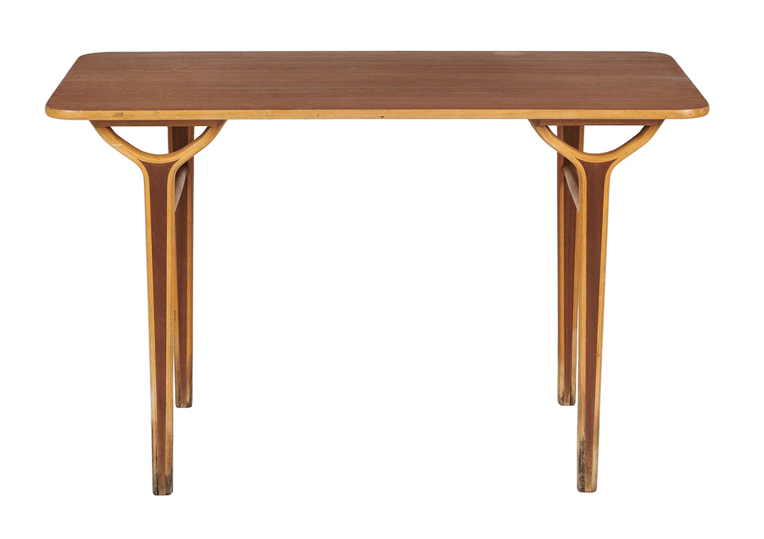 Table modèle 6950 - modèle créé en 1948