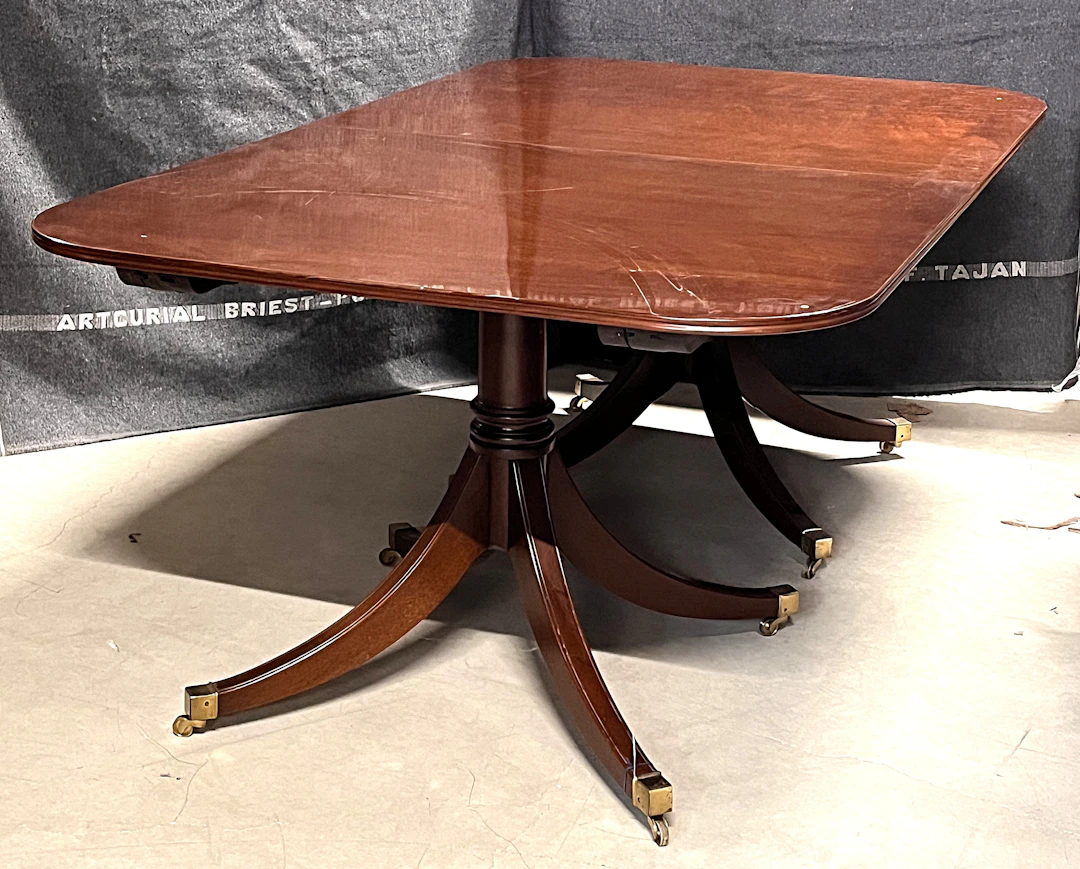 Table de salle-à-manger