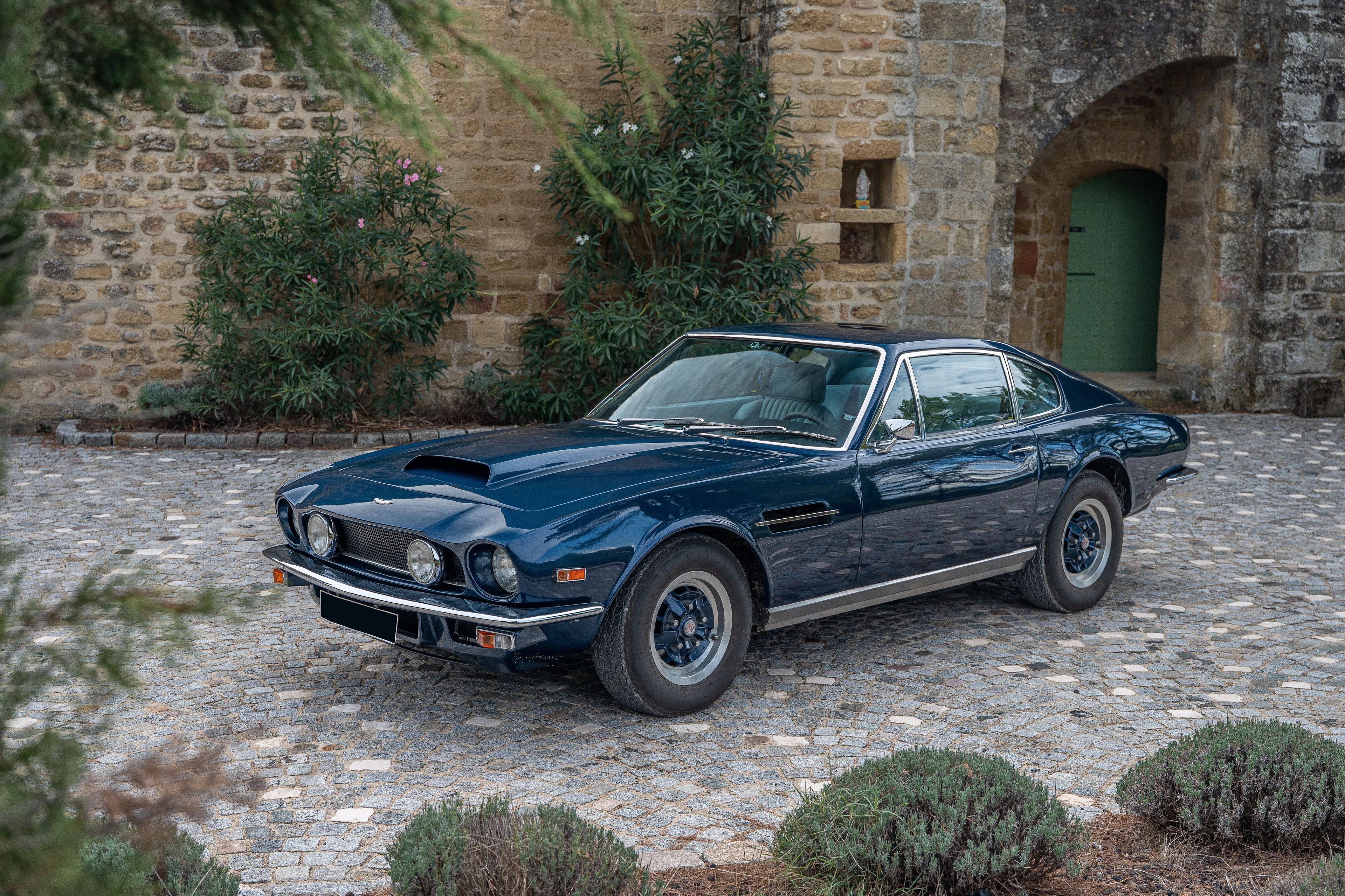 1977 Aston Martin V8