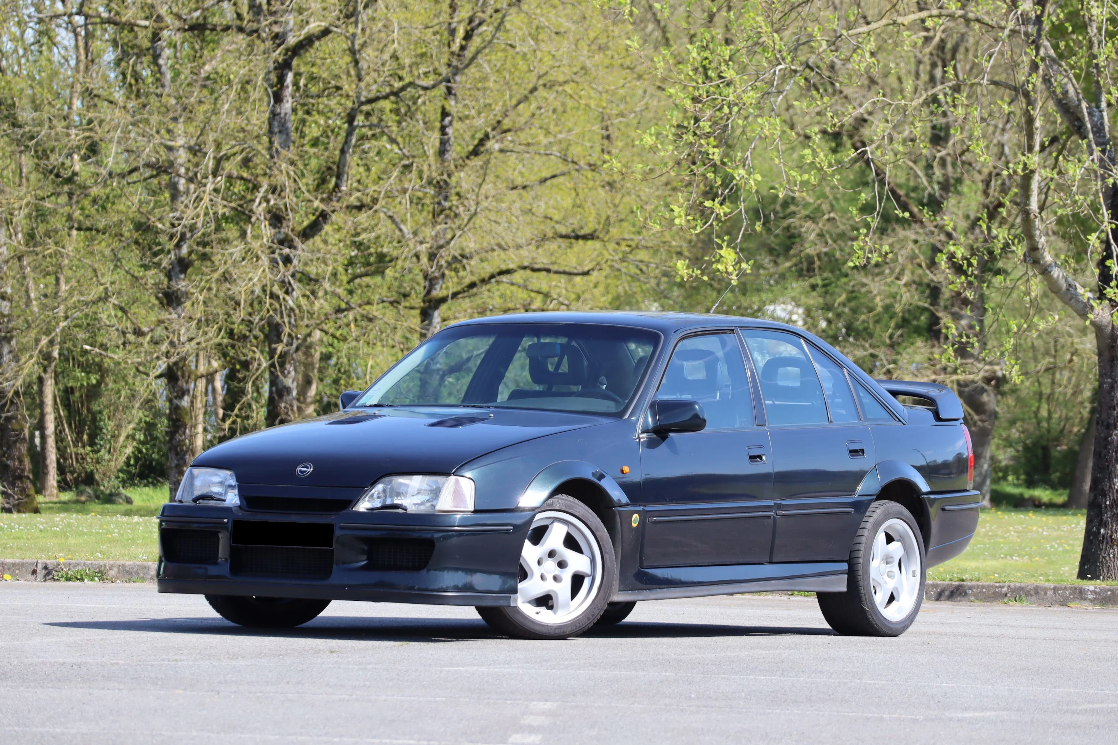 1992 Lotus Omega #658 No reserve
