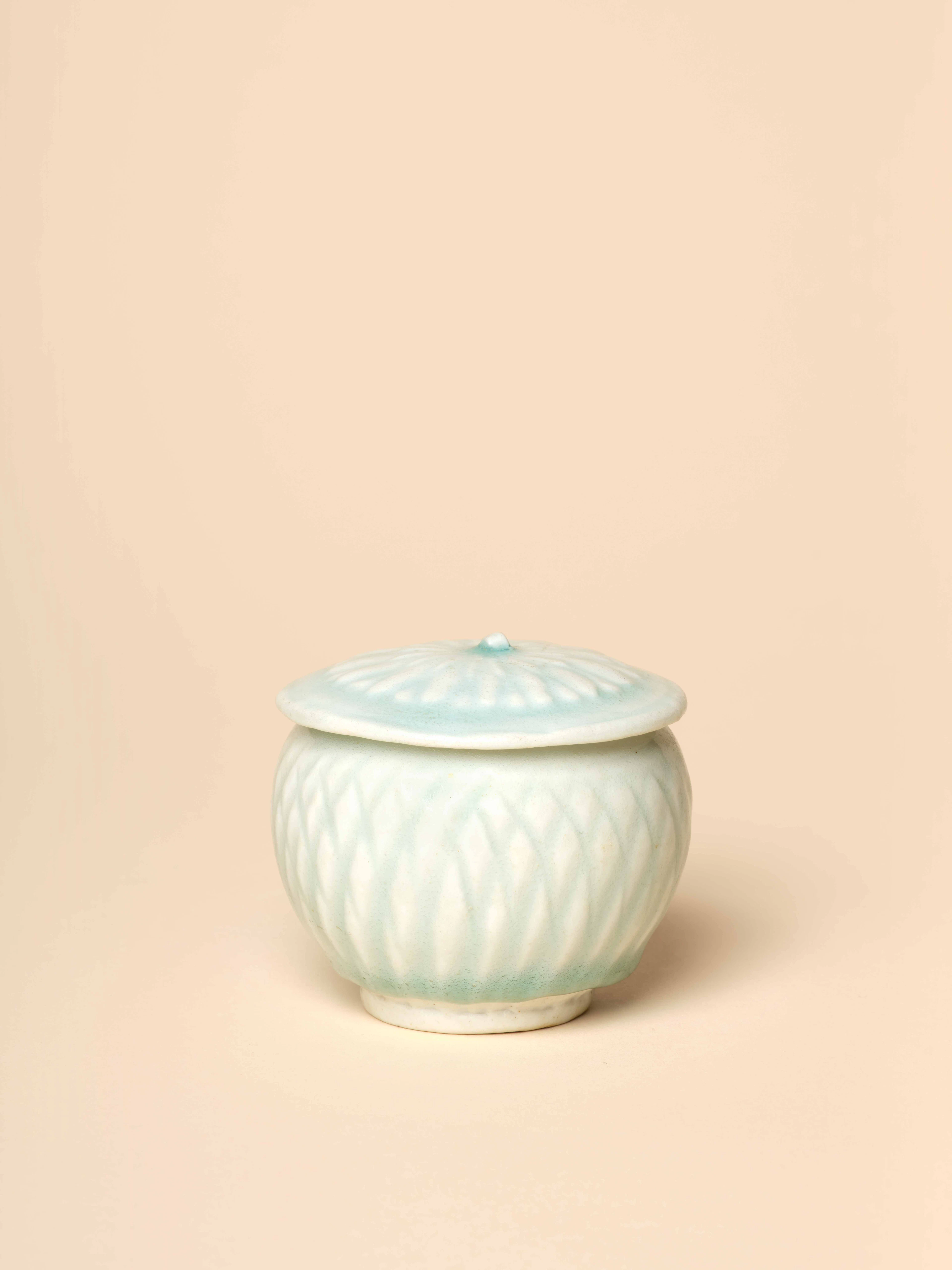 PETITE BOÎTE COUVERTE EN PORCELAINE QINGBAI, Chine, dynastie Song