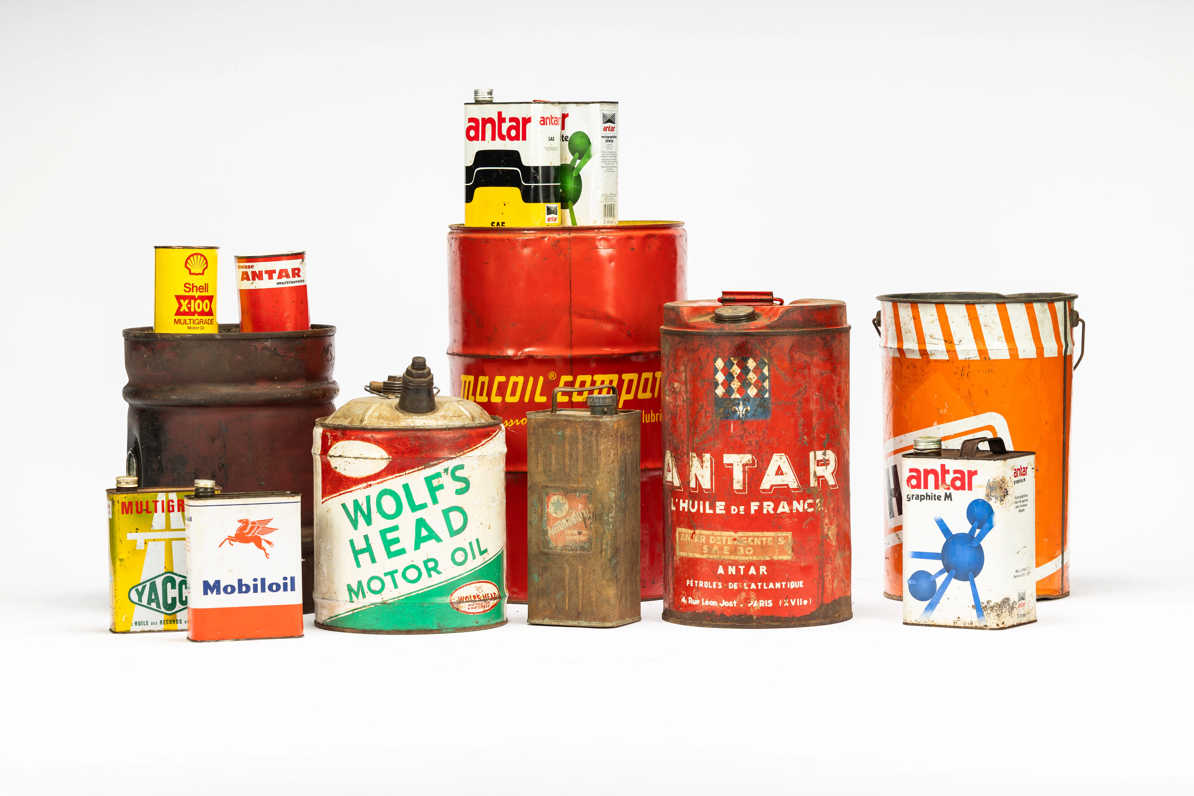 Oil cans No reserve