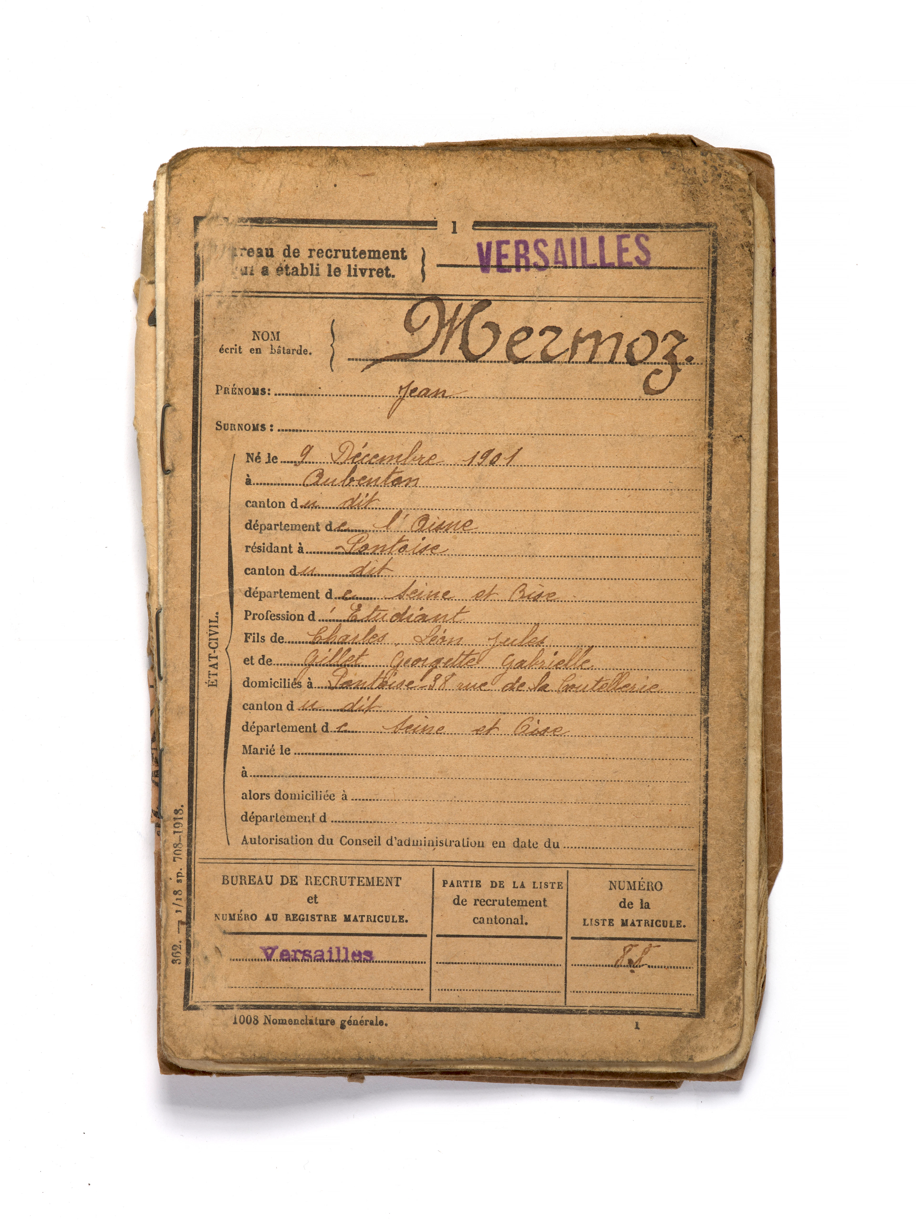 LIVRET MILITAIRE DE JEAN MERMOZ, engagé pour 4 ans le 26 juin 1920