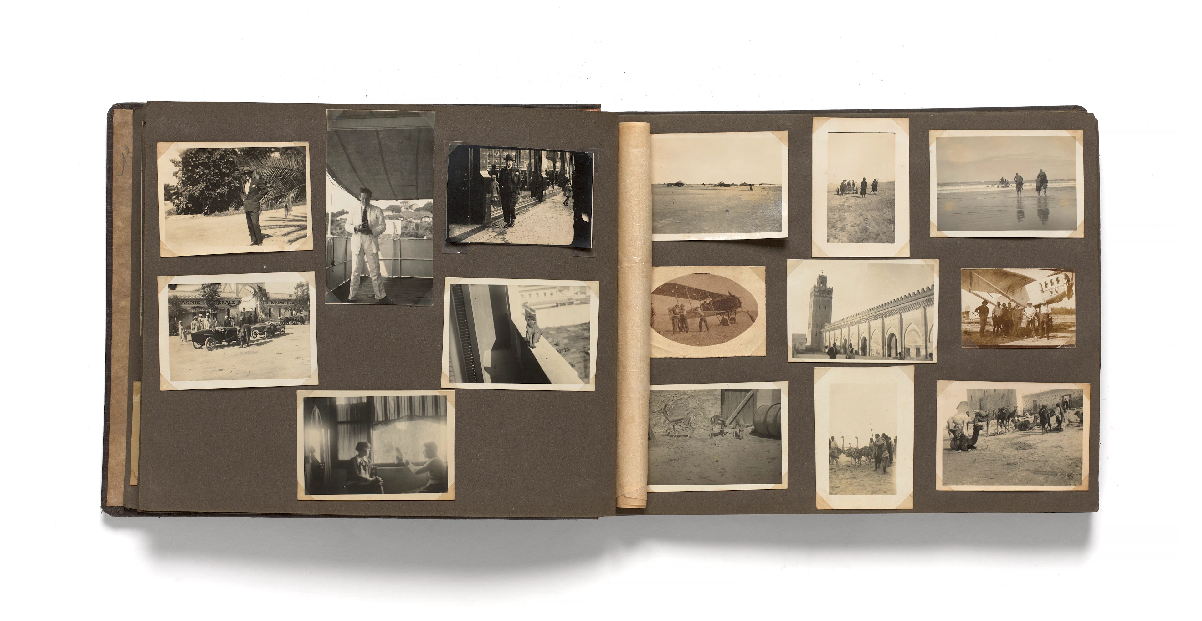 RARE ET ÉMOUVANT ALBUM FAMILIAL DE JEAN MERMOZ