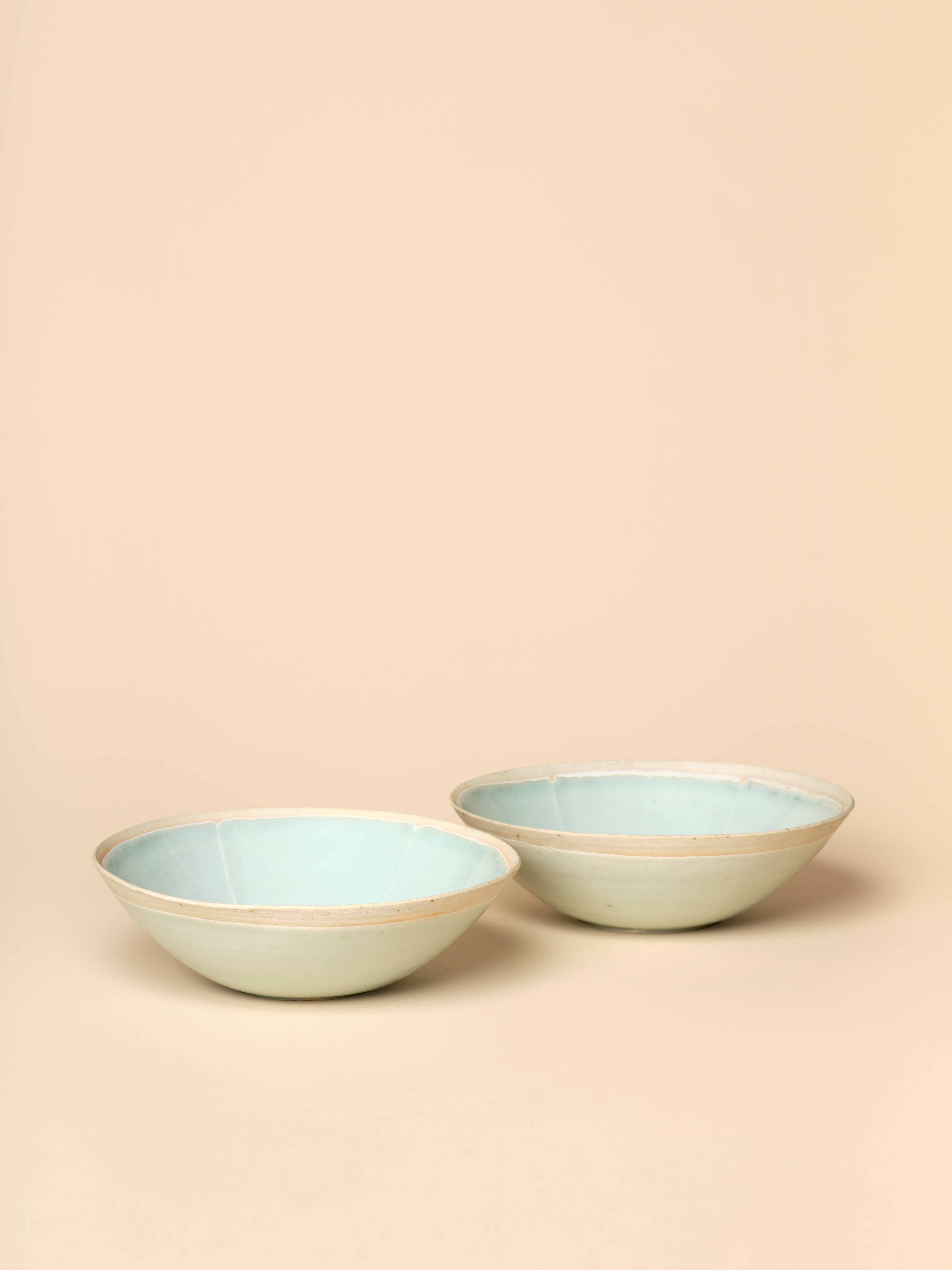 DEUX BOLS EN PORCELAINE QINGBAI, Chine, dynastie Song (960–1279)