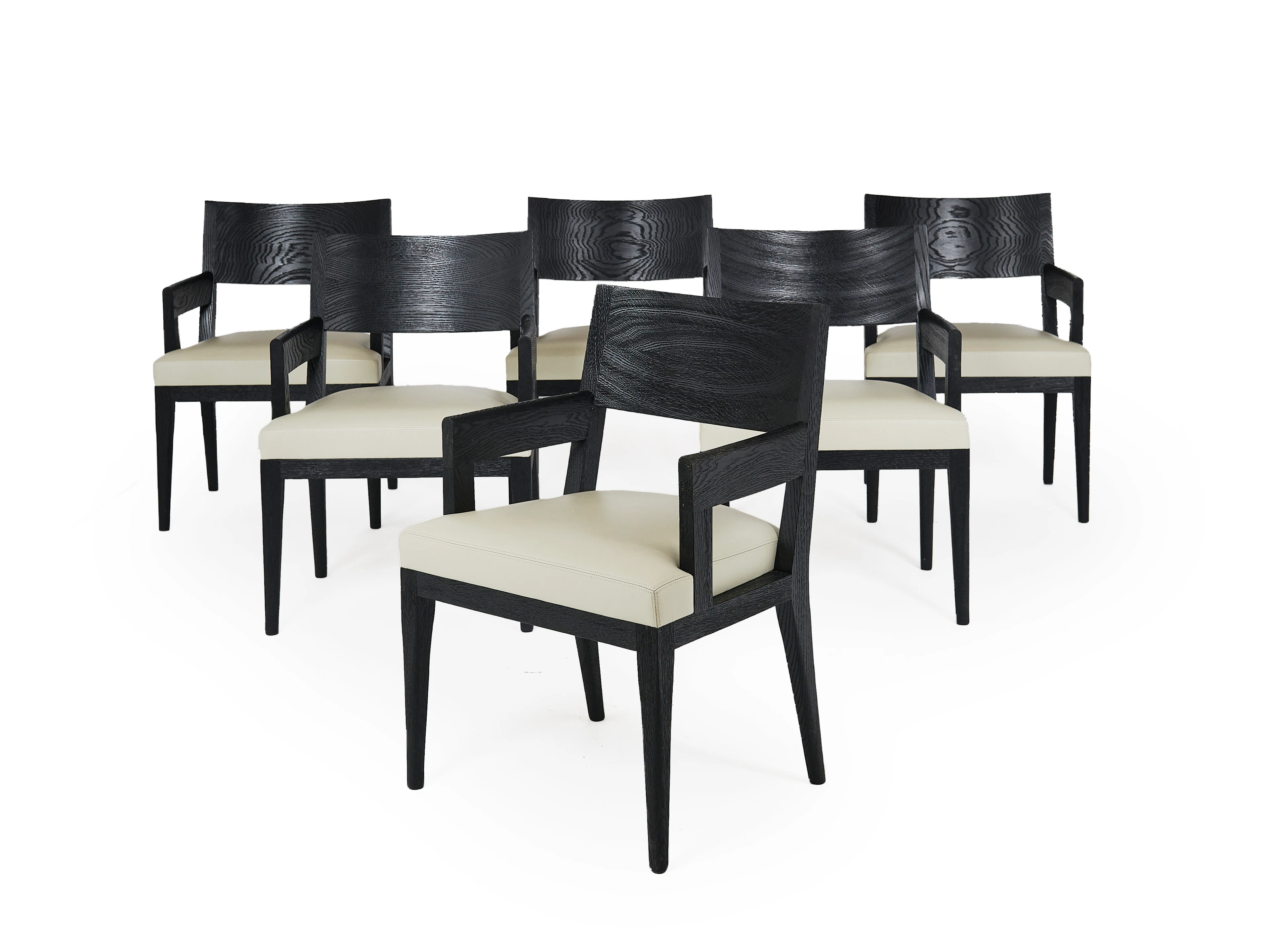 Suite de six chaises "Equus" - modèle créé en 2008