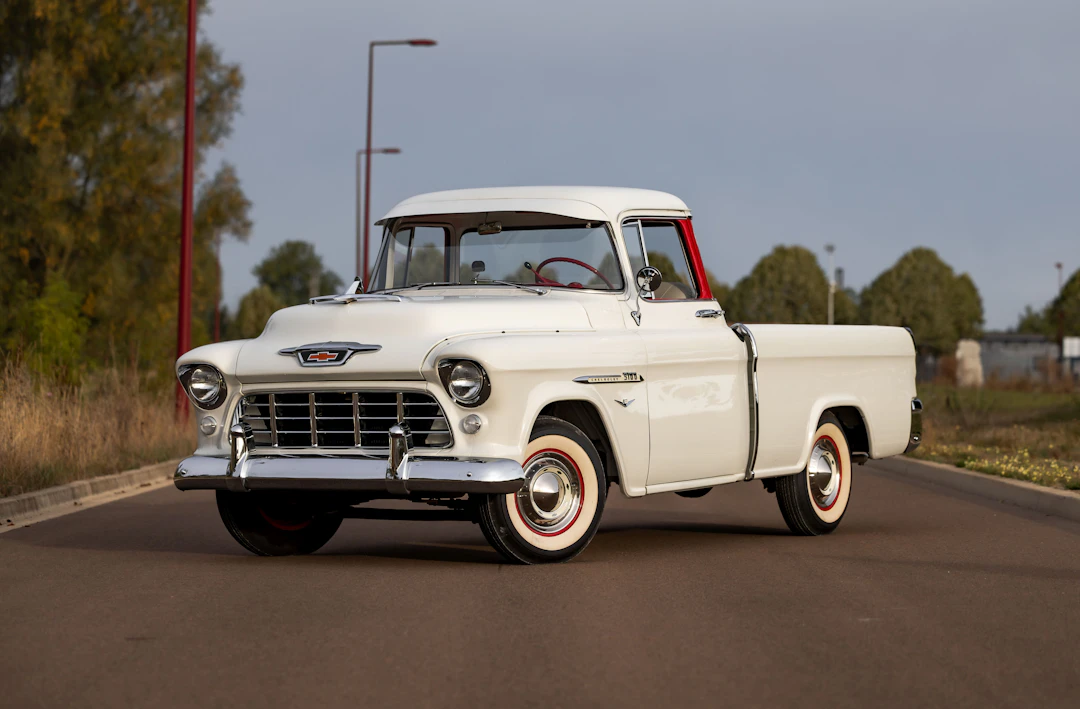 1955 Chevrolet 3100 Cameo (2nd Series) No reserve