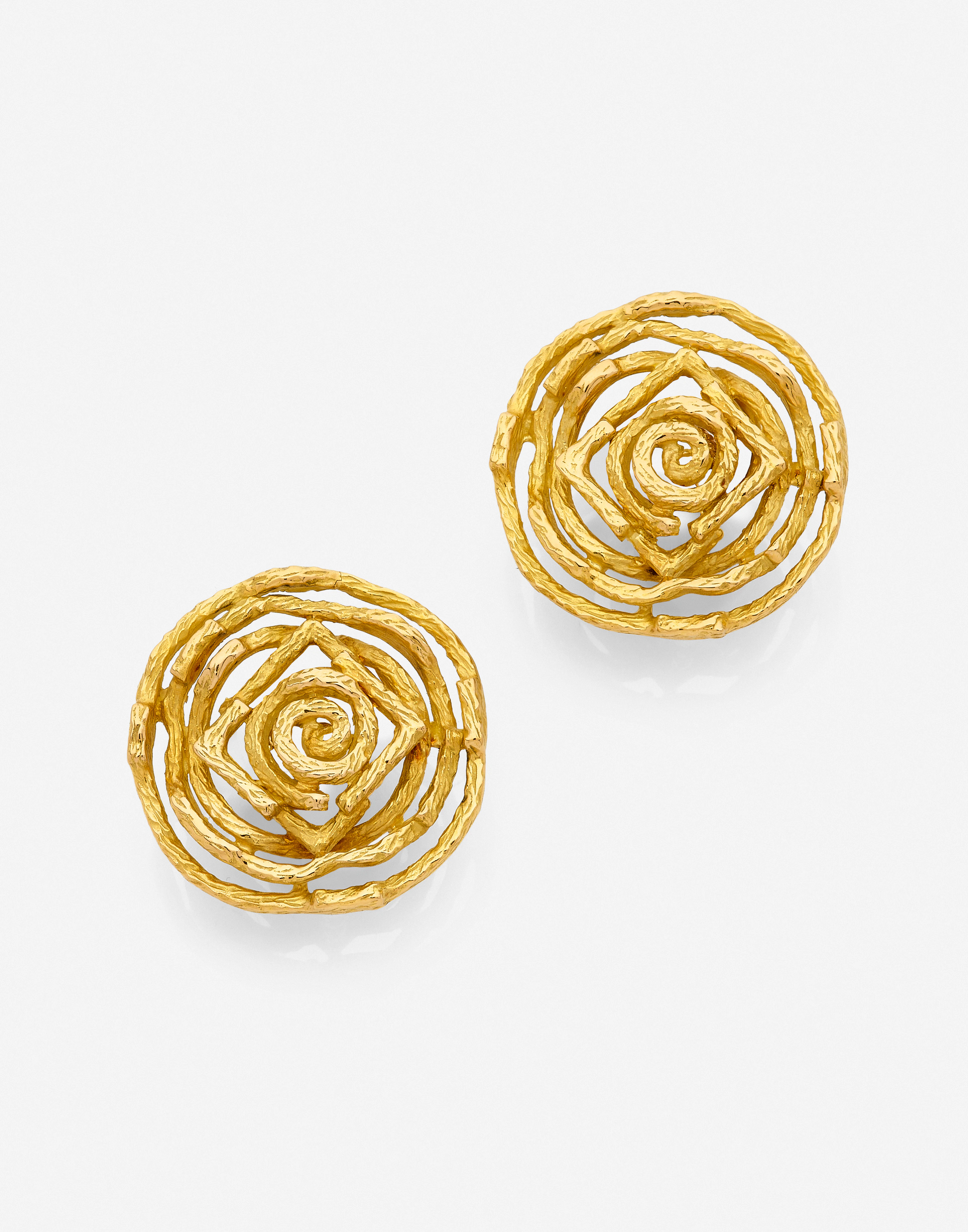 ÉCRIN D'UNE ÉLÉGANTE - PART. III CHAUMET - Paire de clips d’oreilles