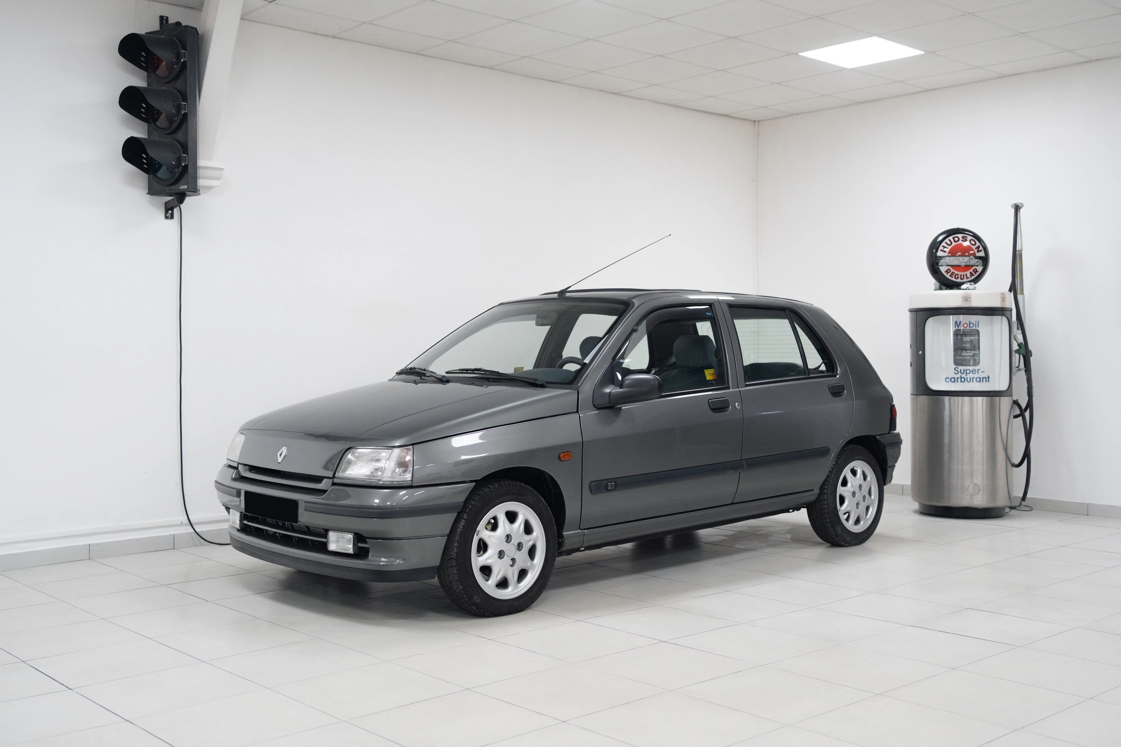 1994 Renault Clio 1.4 RT No reserve