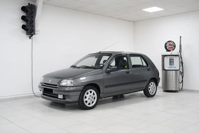1994 Renault Clio 1.4 RT No reserve