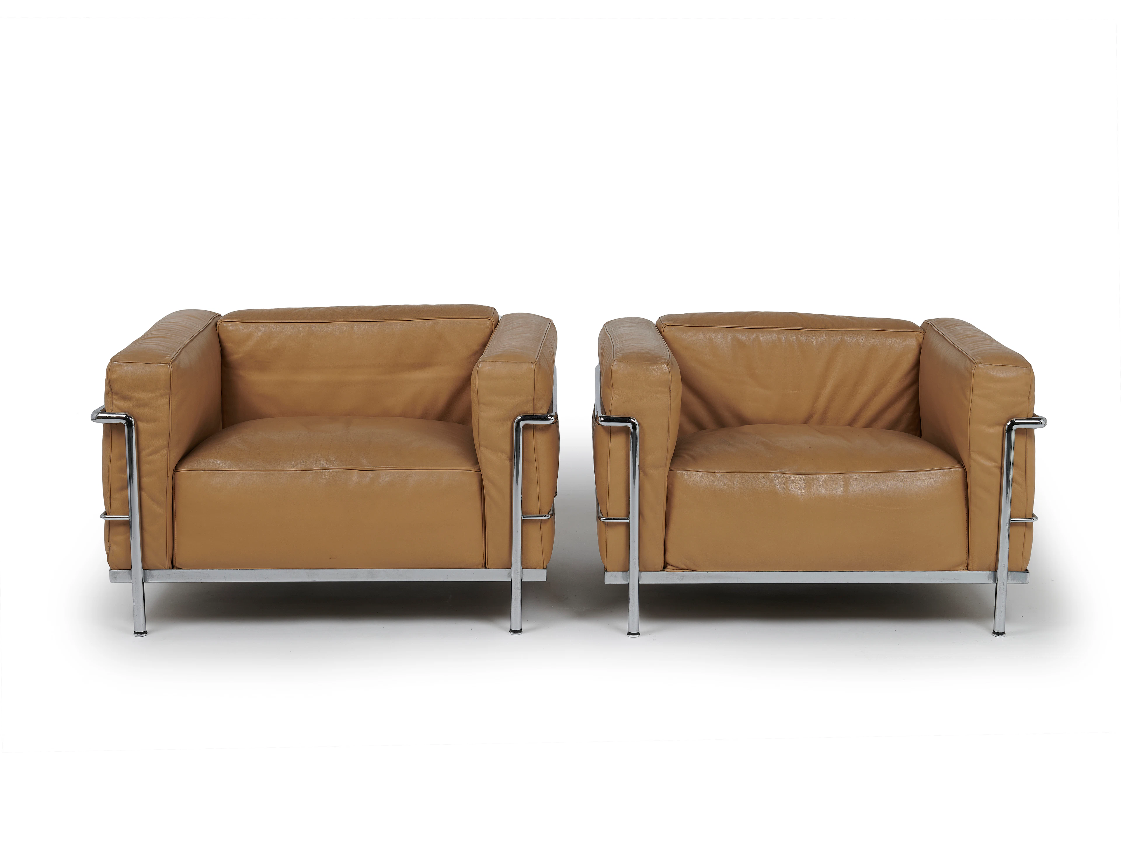 Charles-Edouard JEANNERET dit LE CORBUSIER 1887-1965 Paire de fauteuils
