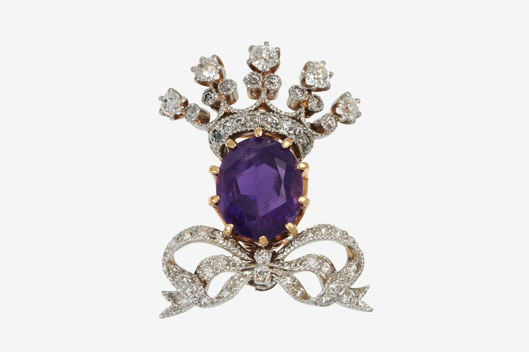Broche