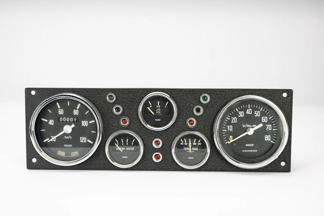 Jaeger – Dashboard / Instrument panel No reserve