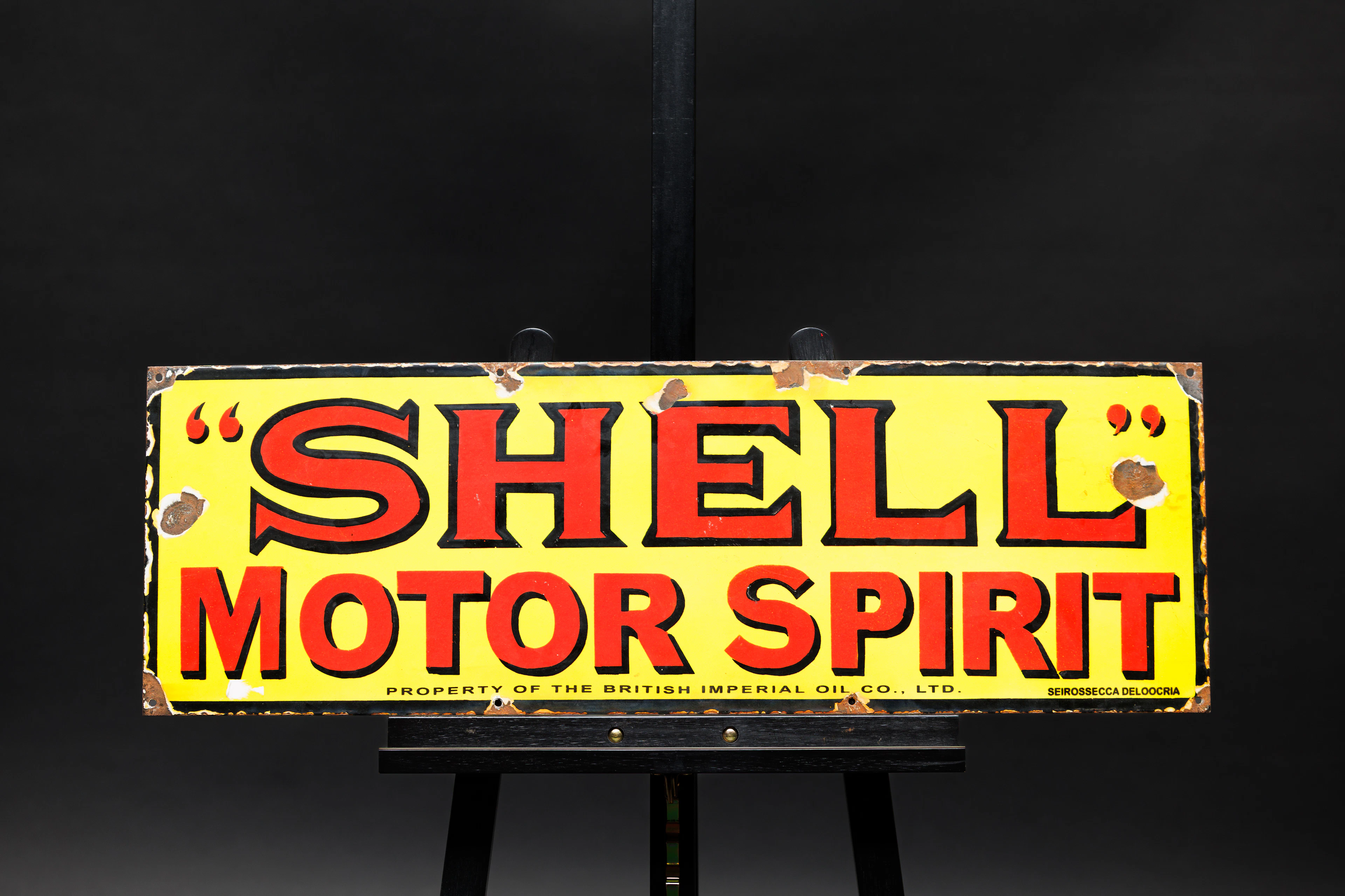 Shell – Enamelled sign No reserve