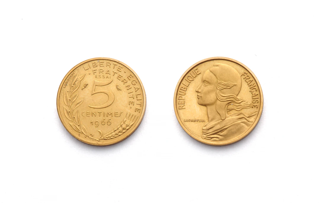 Ve RÉPUBLIQUE (1958 à nos jours). Coffret MONNAIE DE PARIS avec 2