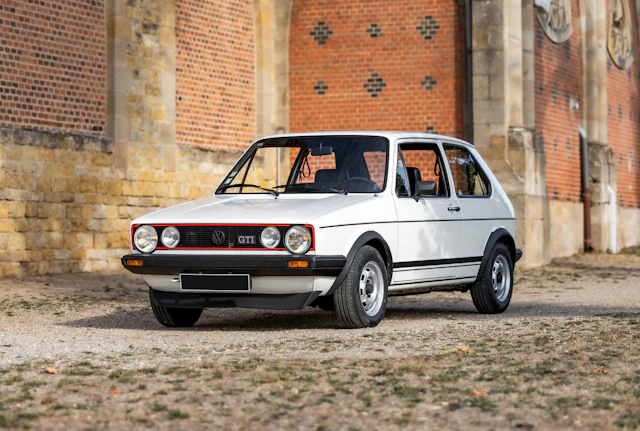 1982 Volkswagen Golf GTI (17EG2) No reserve