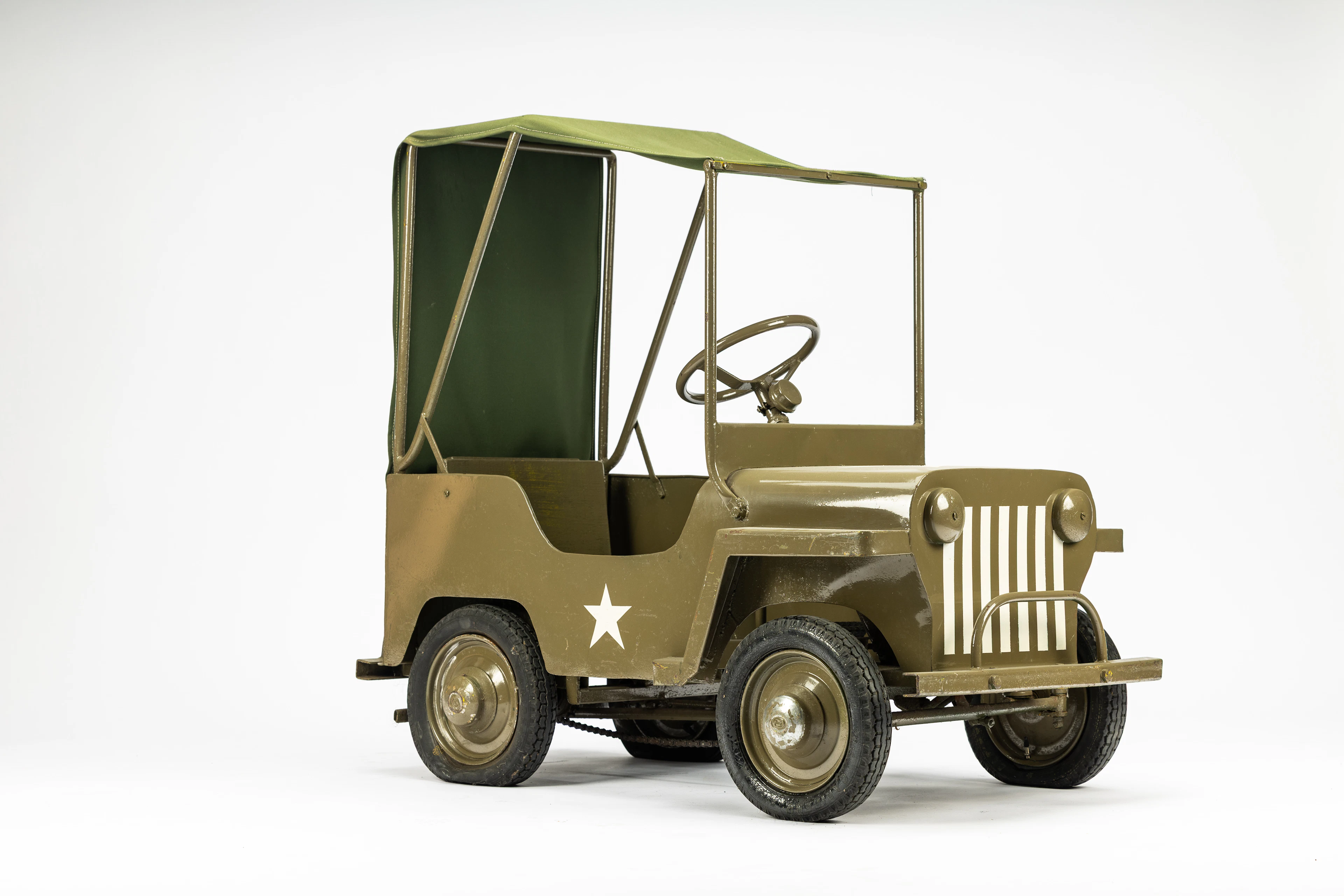 Military Jeep – Children's pedal car No reserve