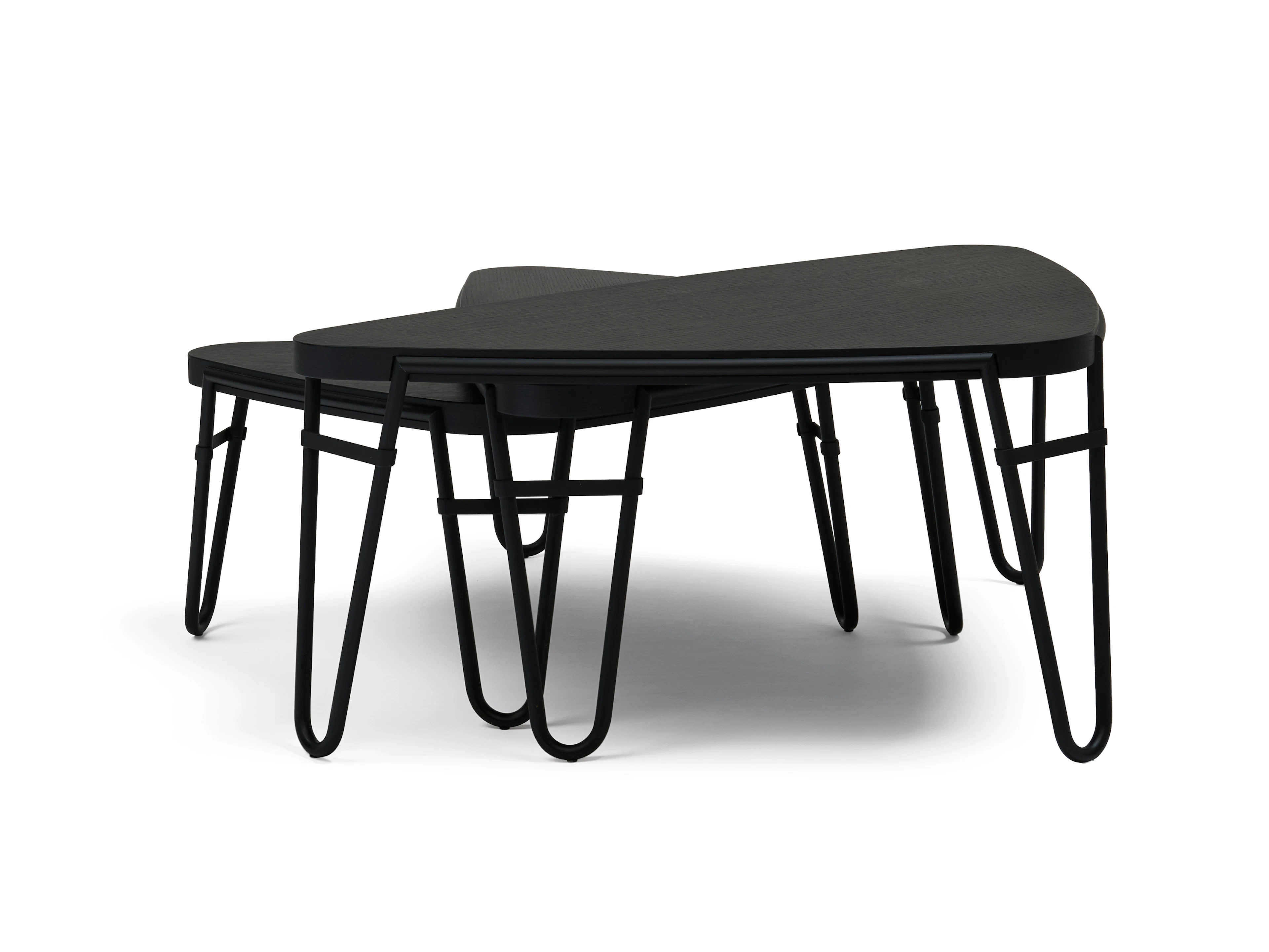 Suite de trois tables basse "Petalo" - modèle créé circa 1951, les