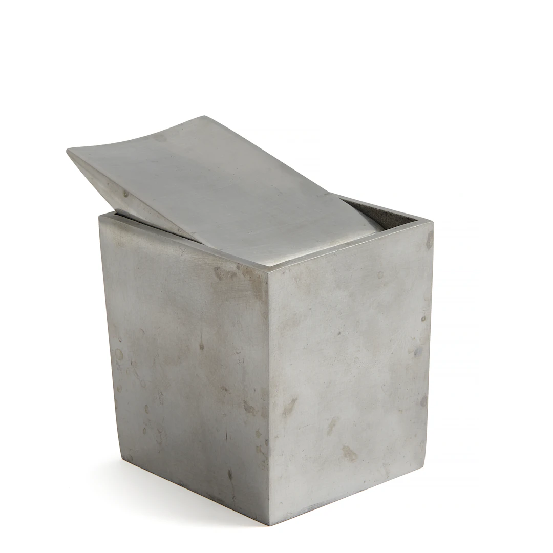 Philippe STARCK Né en 1949 Cendrier "Ray Hollis" - 1984