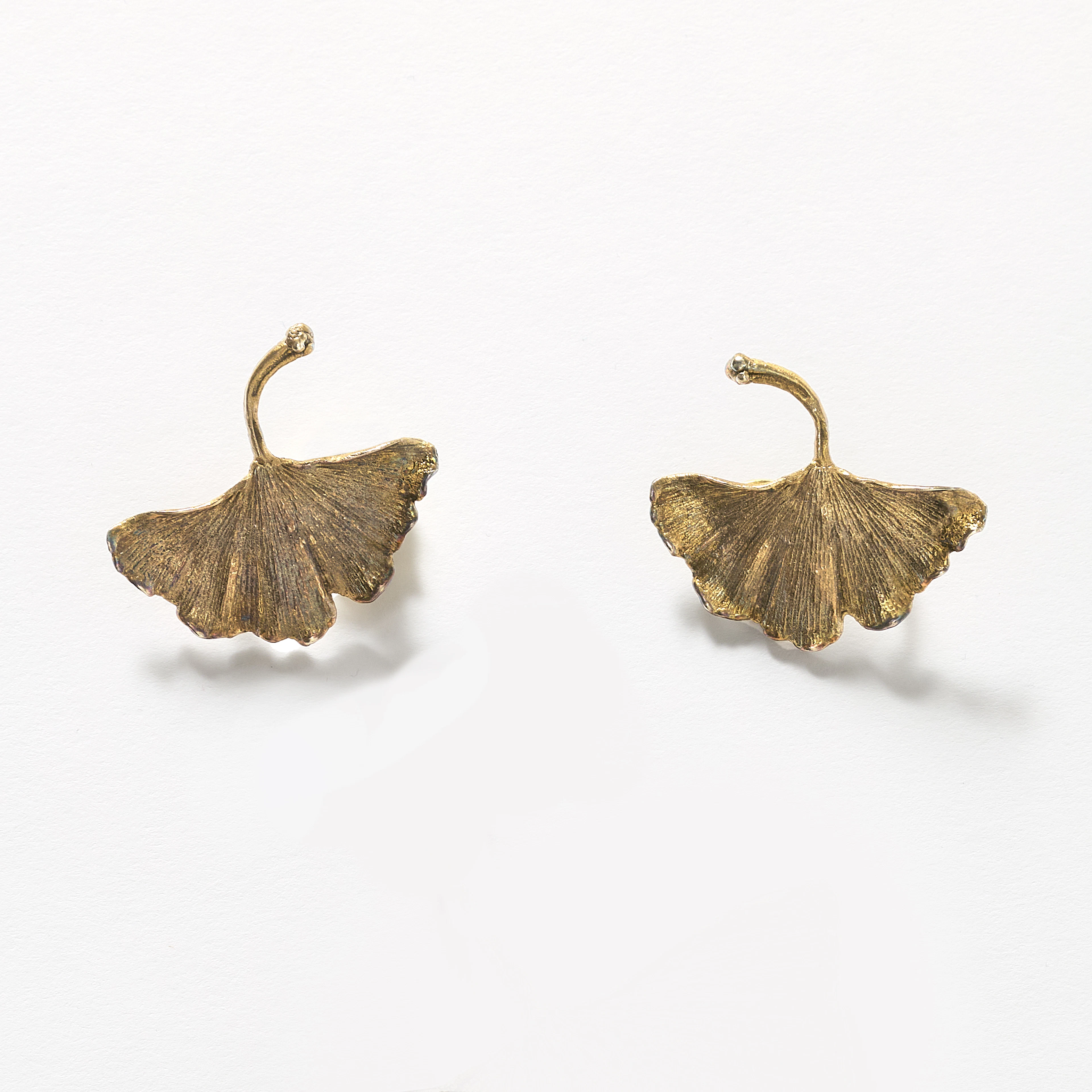 Claude LALANNE 1925-2019 Paire de clips d’oreilles « Gingko » – modèle