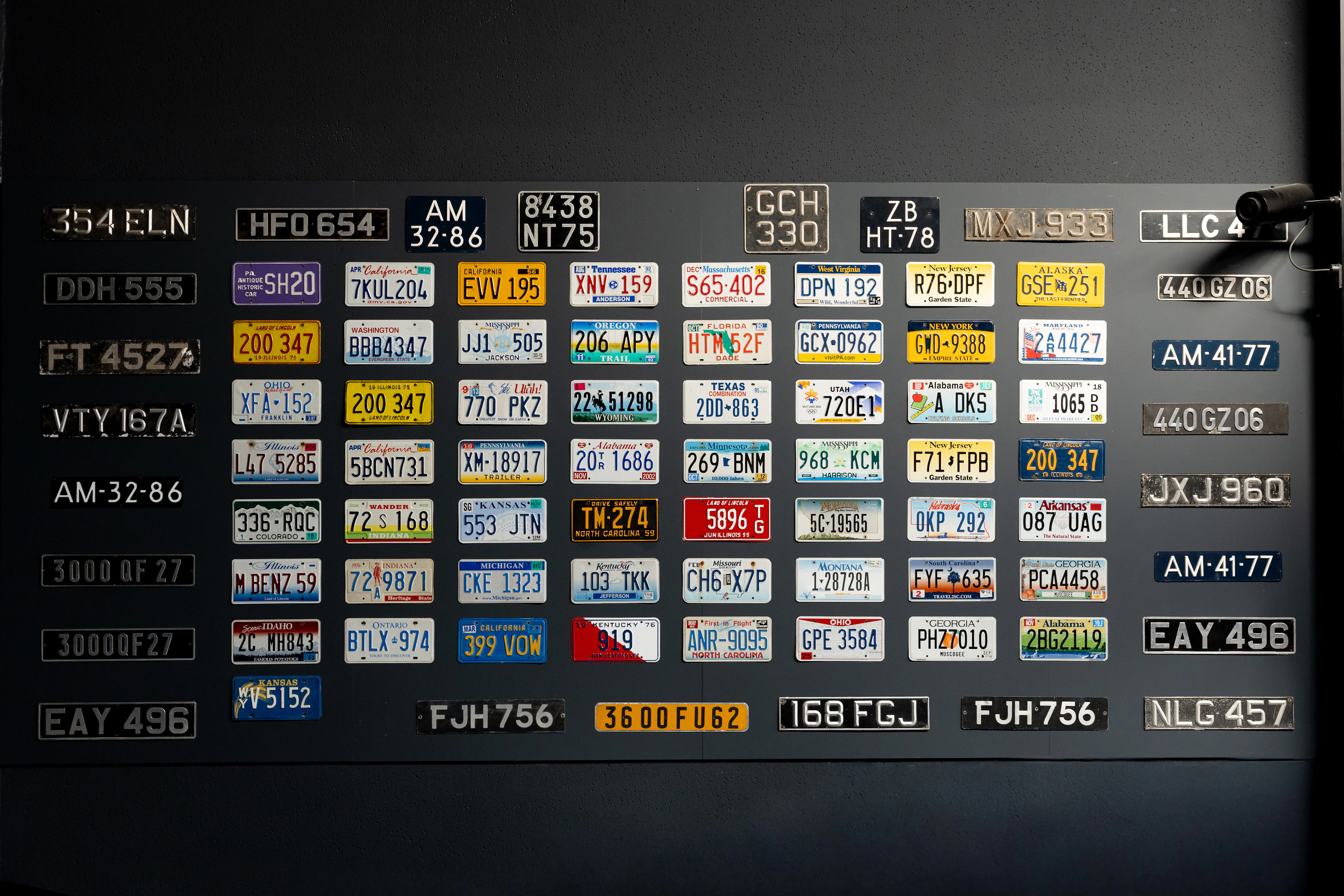 License plates No reserve