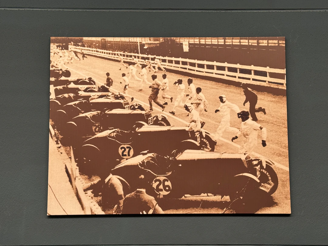 Photograph – Race start No reserve