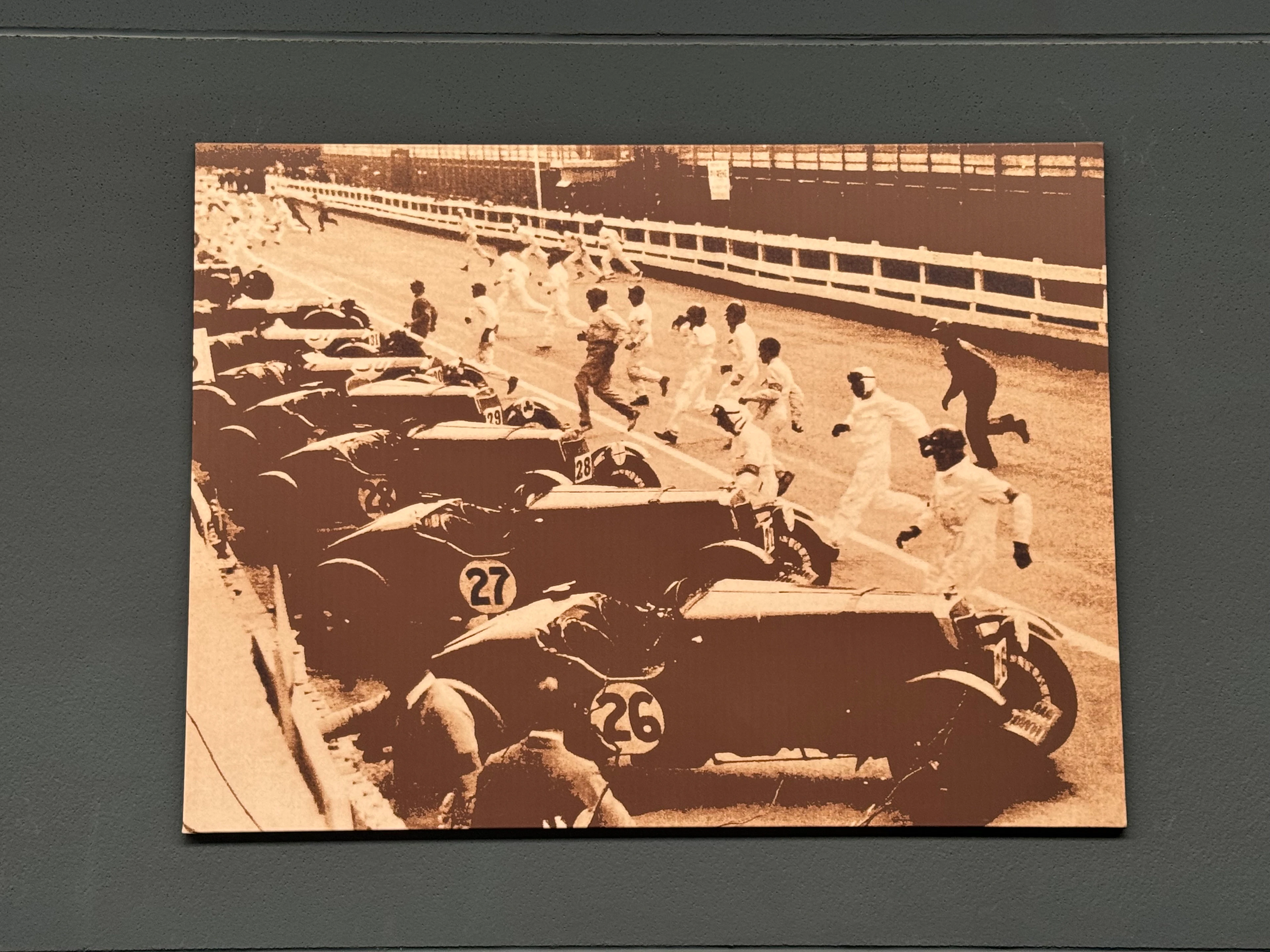 Photograph – Race start No reserve
