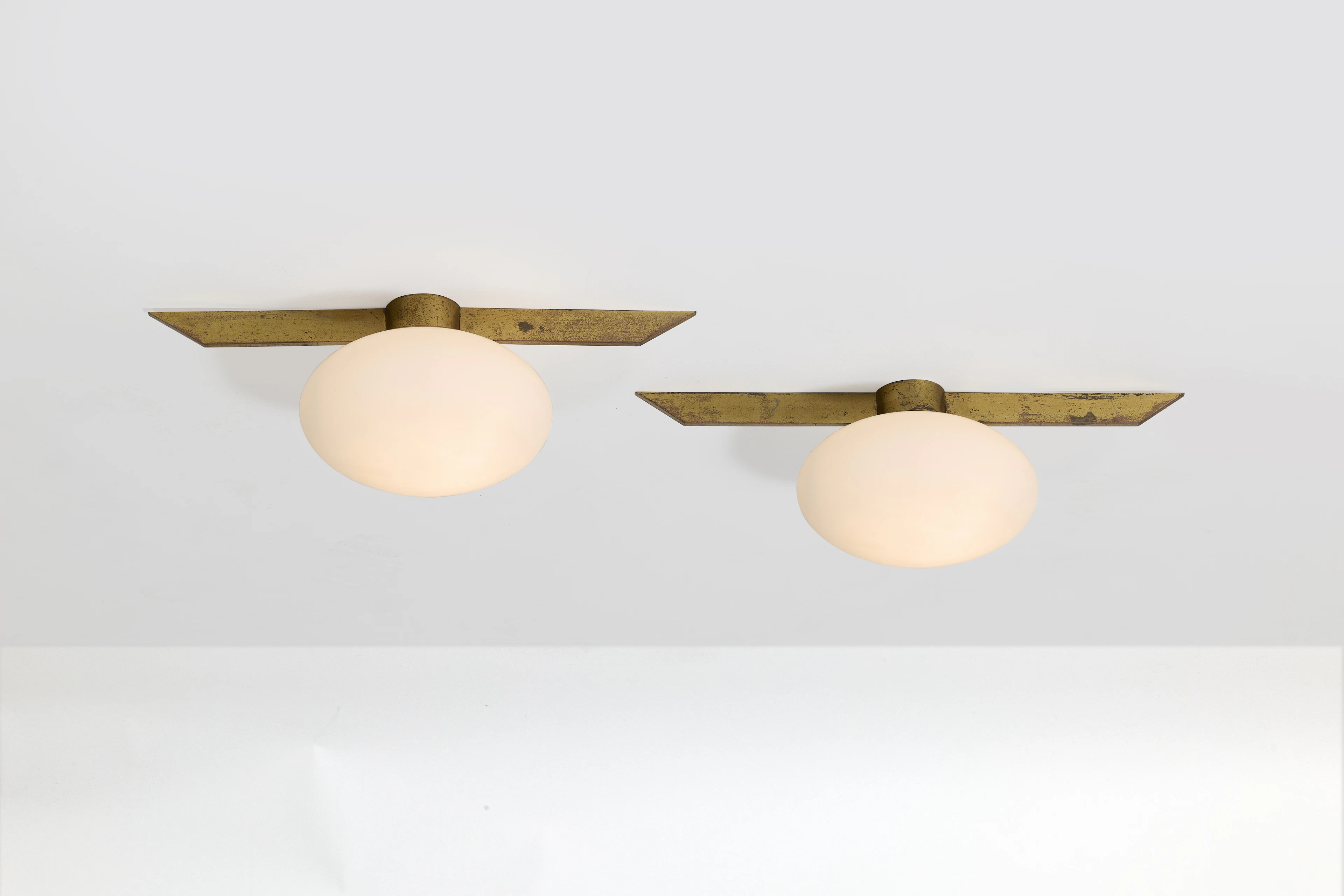 Angelo LELII 1911-1979 Paire de plafonniers mod. "Luna" - circa 1960