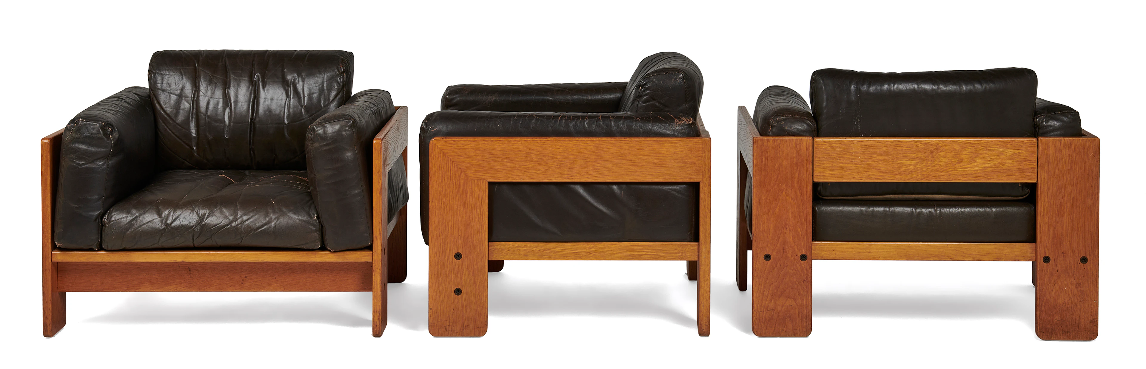 Tobia SCARPA Né en 1935 Suite de trois fauteuils "Bastiano" - modèle
