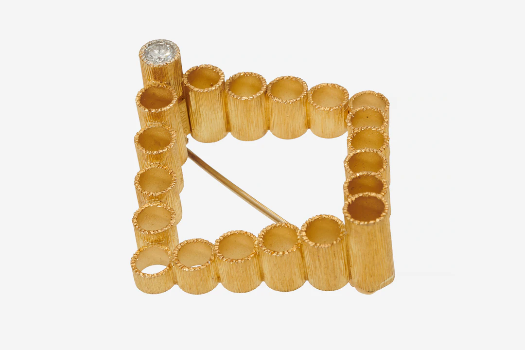Andrew GRIMA Broche "Tube"