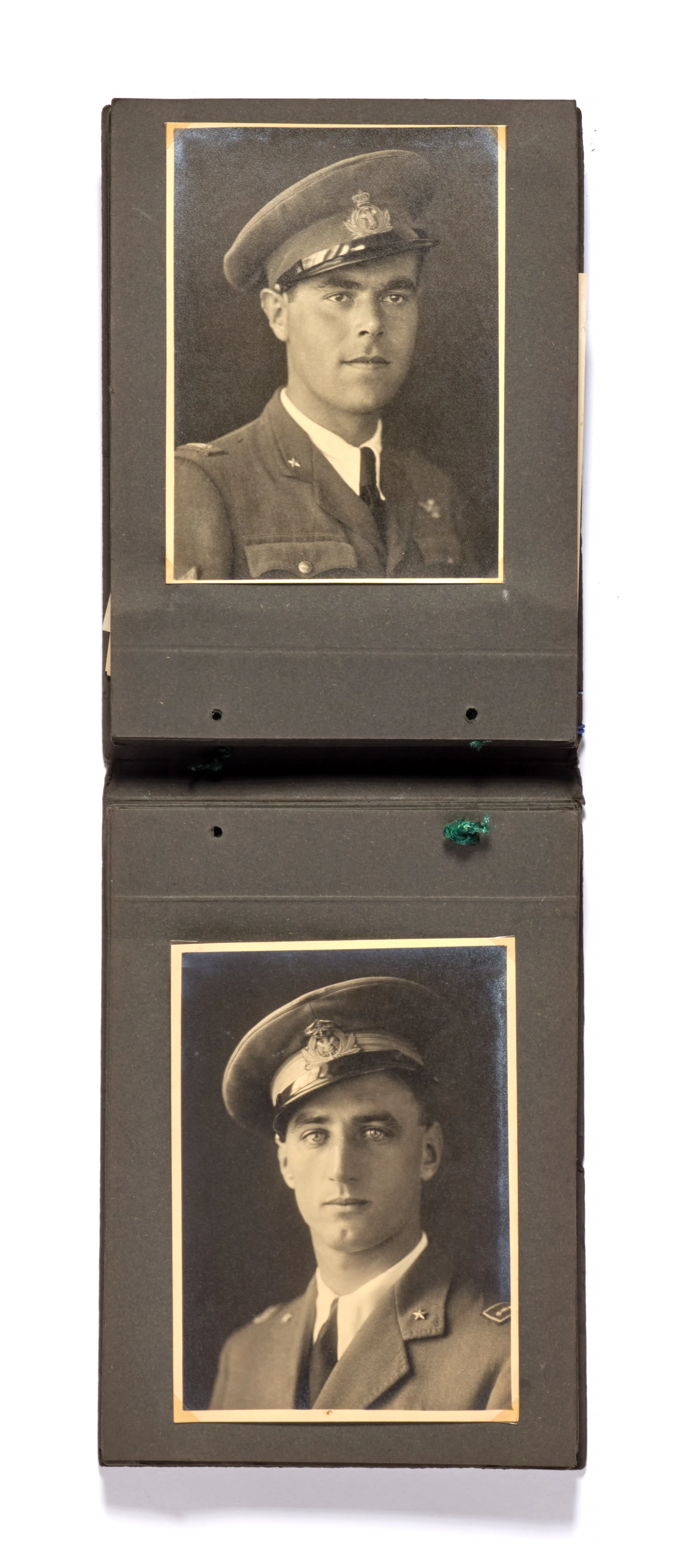 ALBUM DE PHOTOGRAPHIES DE PERSONNALITÉS AÉRONAUTIQUES (Convention