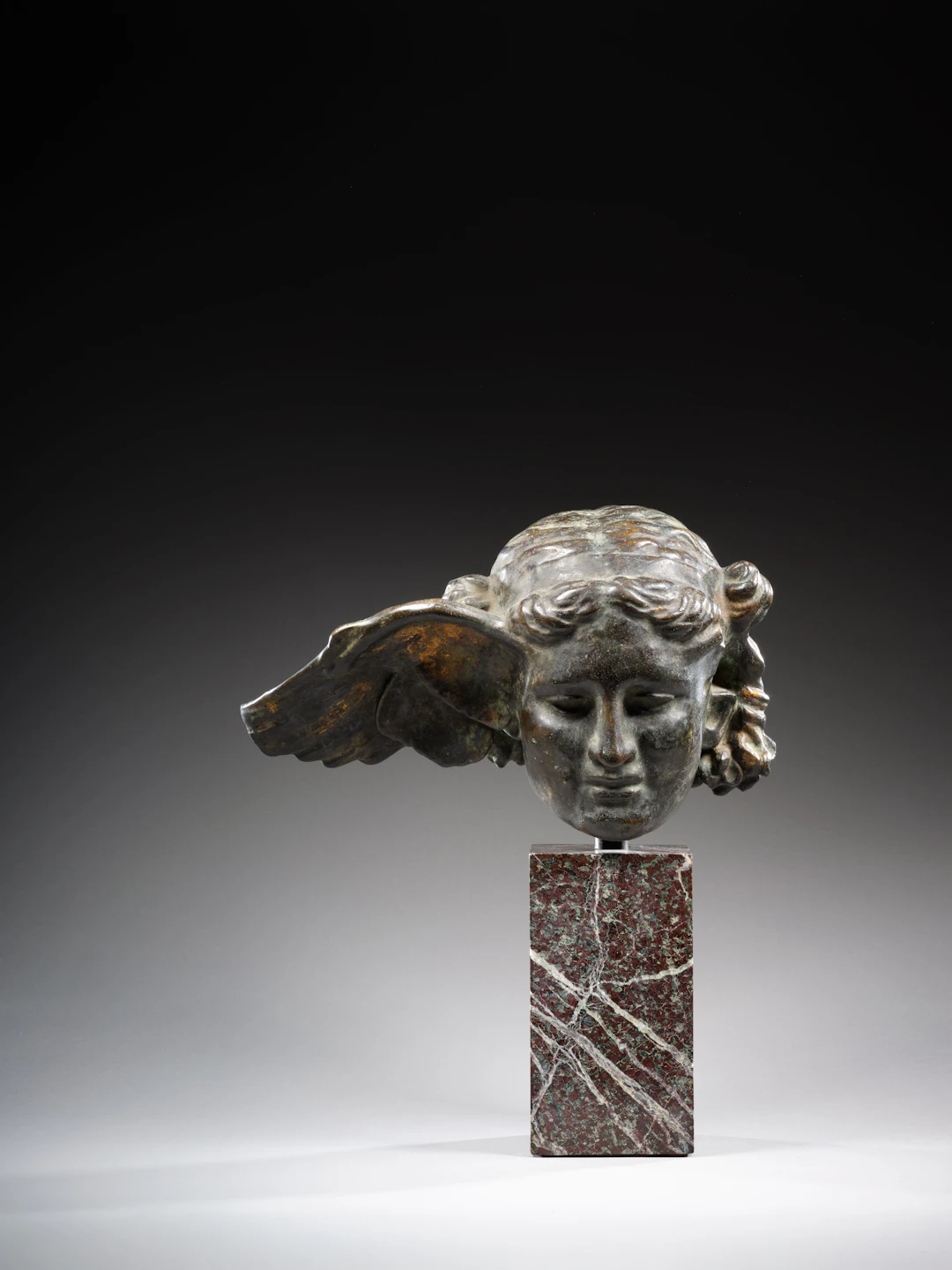 Fernand KHNOPFF Grembergen, 1858 - Bruxelles, 1921 Tête d'Hypnos