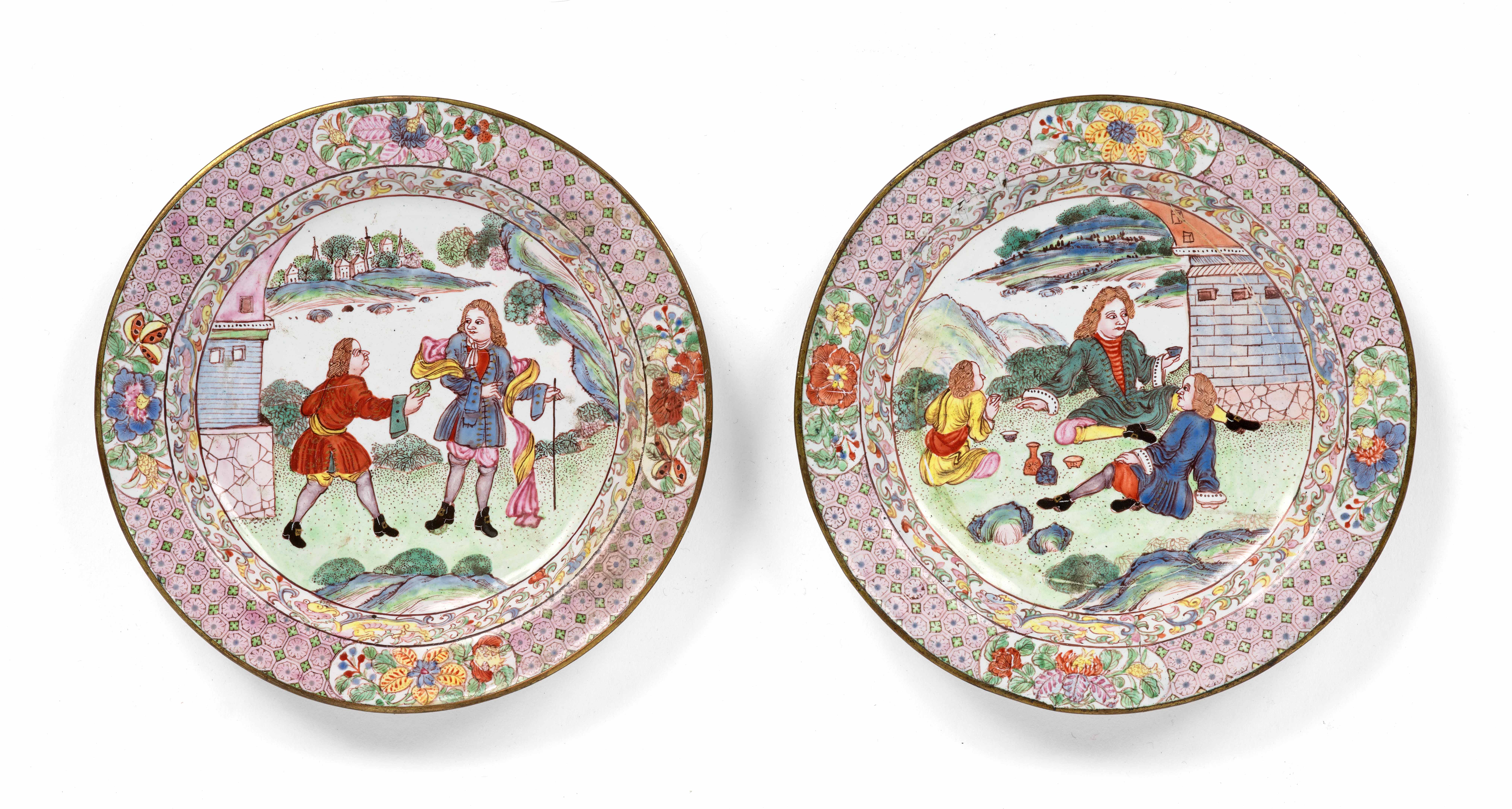PAIRE DE COUPELLES EN CUIVRE ET ÉMAUX PEINTS, Chine, dynastie Qing