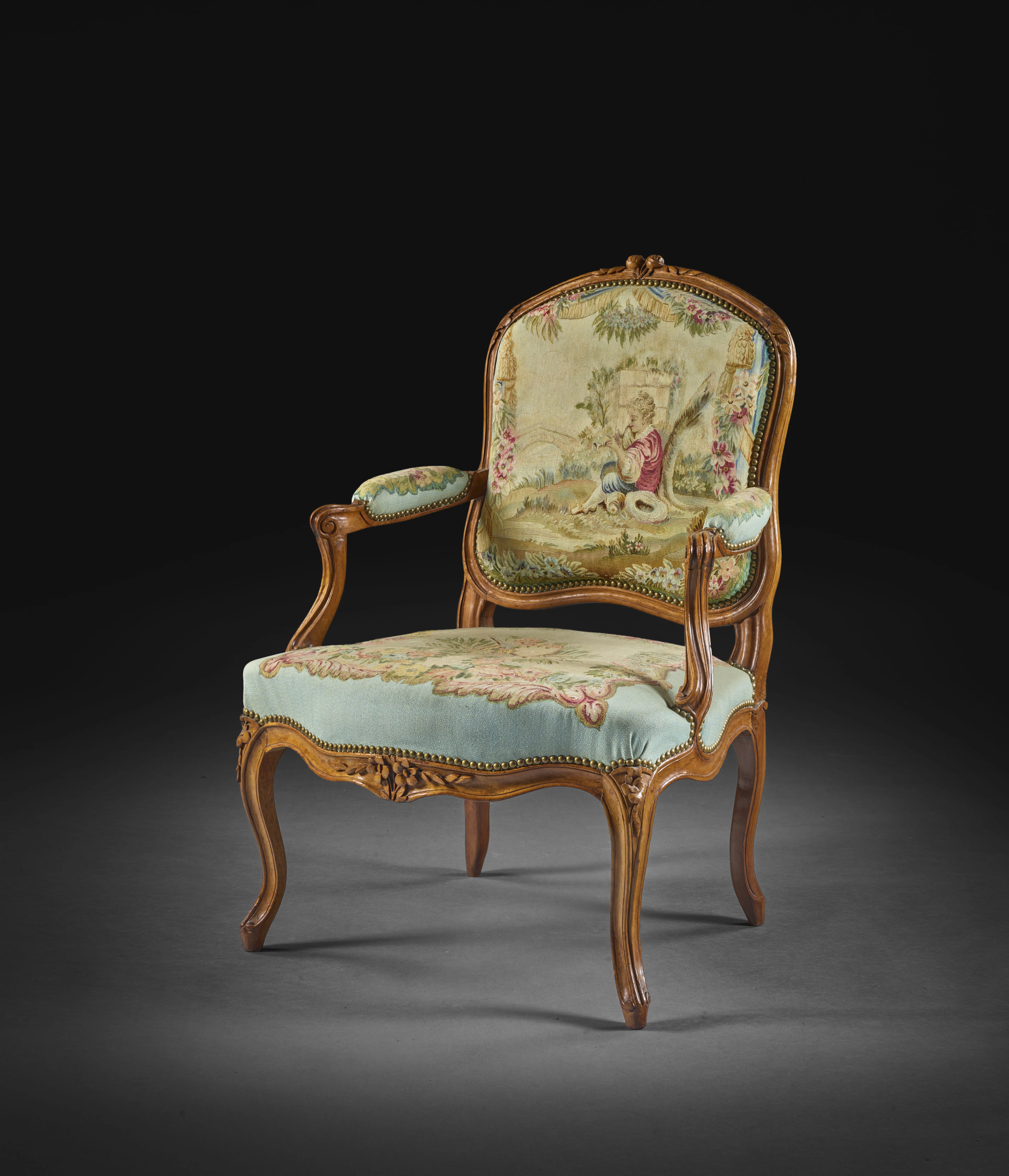FAUTEUIL À LA REINE D'ÉPOQUE LOUIS XV