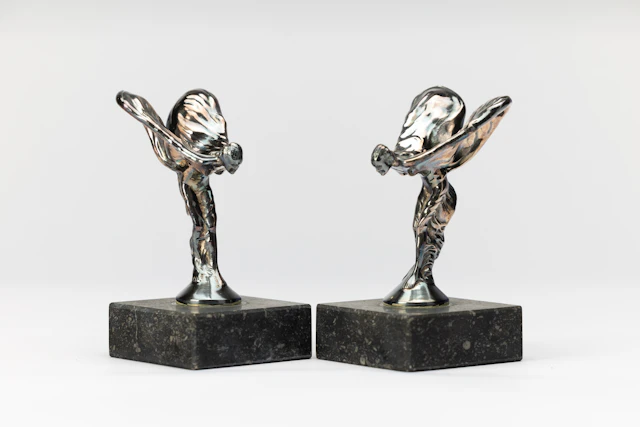 Rolls-Royce – Spirit of Ecstasy No reserve