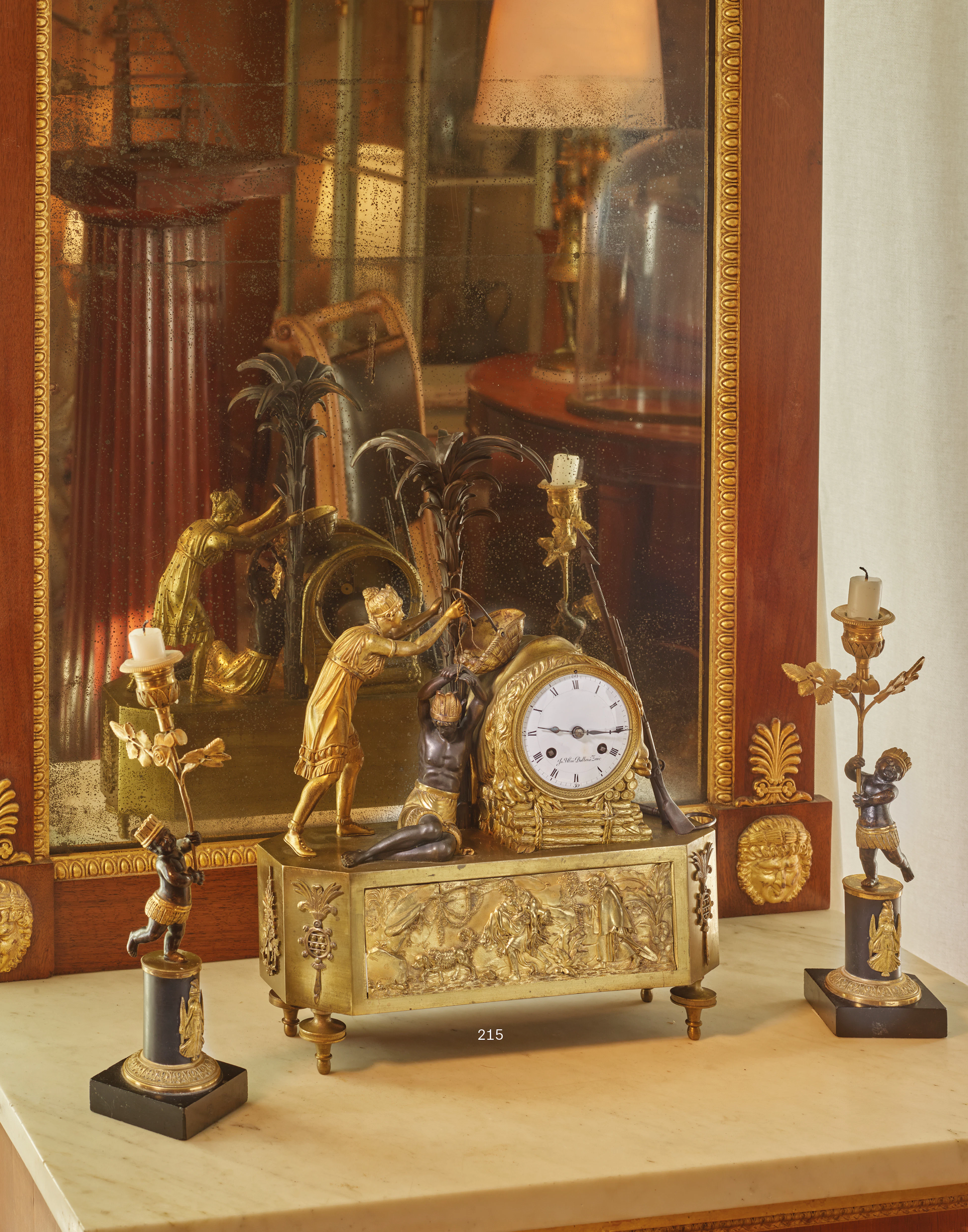 PENDULE D’ÉPOQUE EMPIRE "LA DÉLIVRANCE DE L'INDIEN NATCHEZ CHACTAS PAR ATALA"
