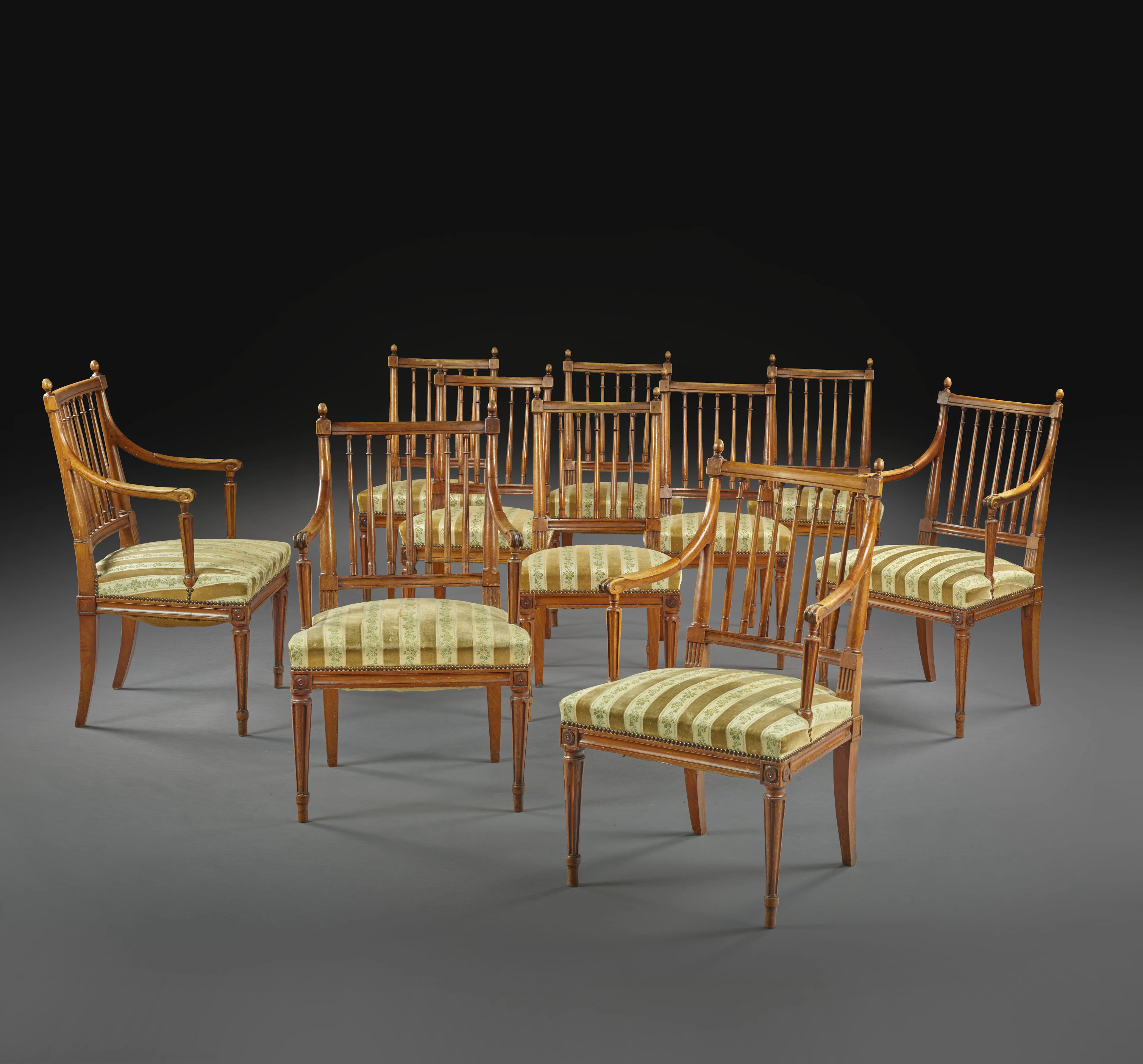 MOBILIER DE SALLE À MANGER, TRAVAIL SUISSE DE LA FIN DU XVIIIe SIÈCLE, BERNE
