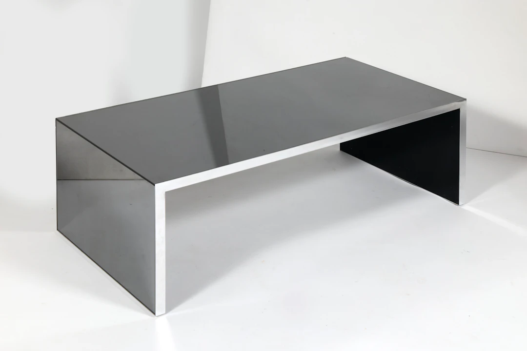 Table basse « Four Corners » - circa 1970