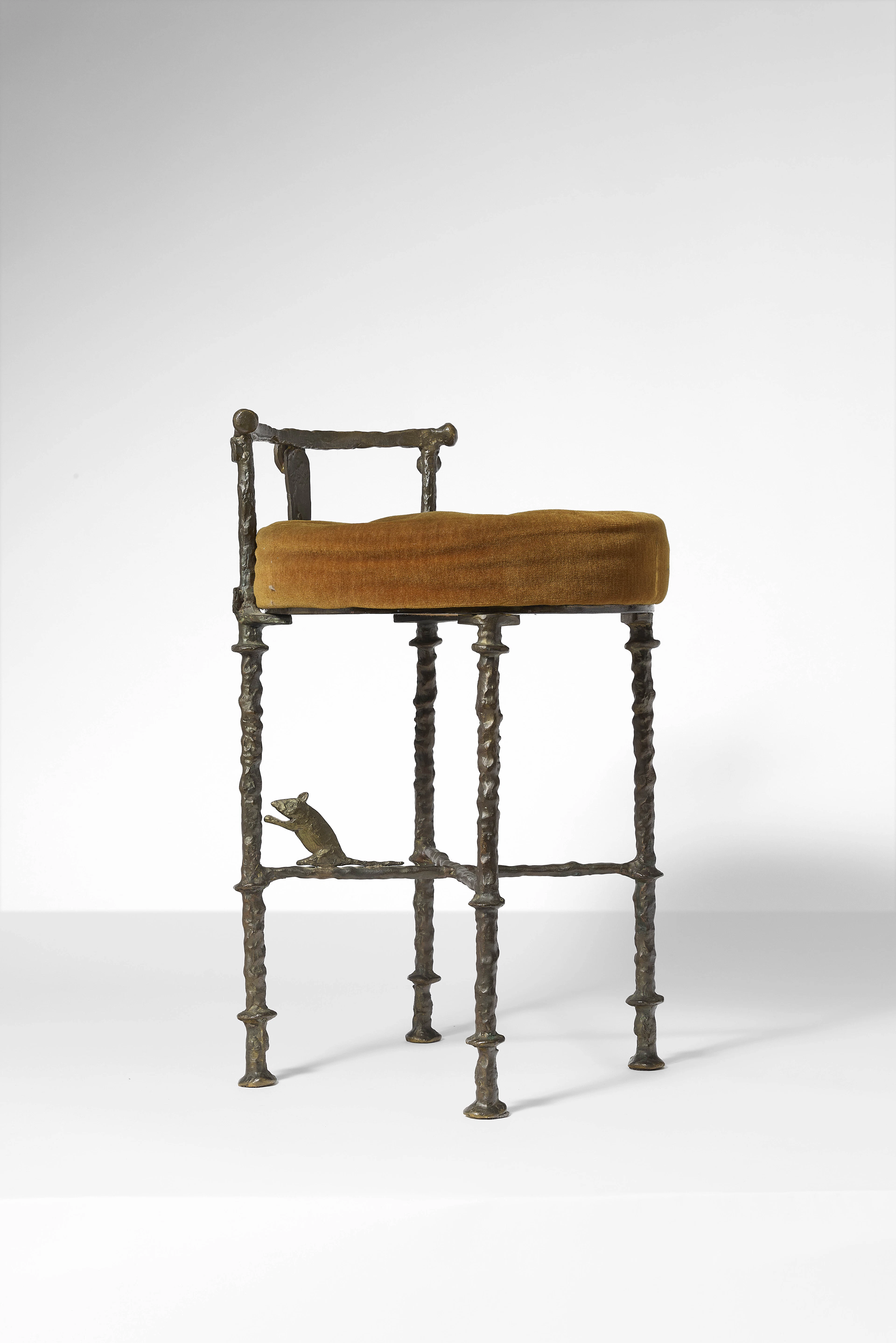 Tabouret de coiffeuse « à la souris » - modèle créé circa 1960