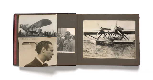 IMPORTANT ALBUM DE PHOTOGRAPHIES COMMEMORATIVES