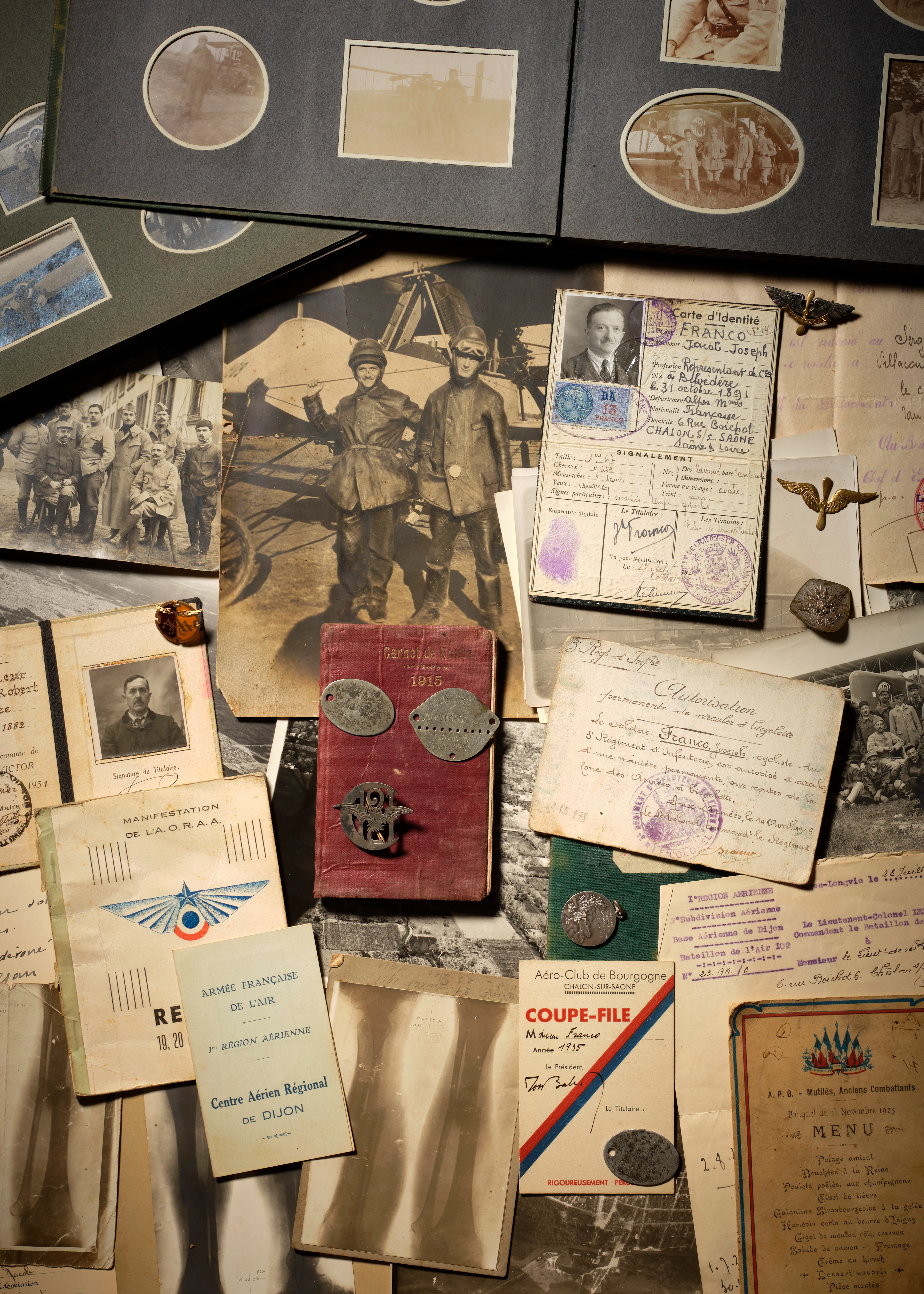 IMPORTANT ENSEMBLE DE SOUVENIRS DU PILOTE JACOB FRANCO (1891-1964)