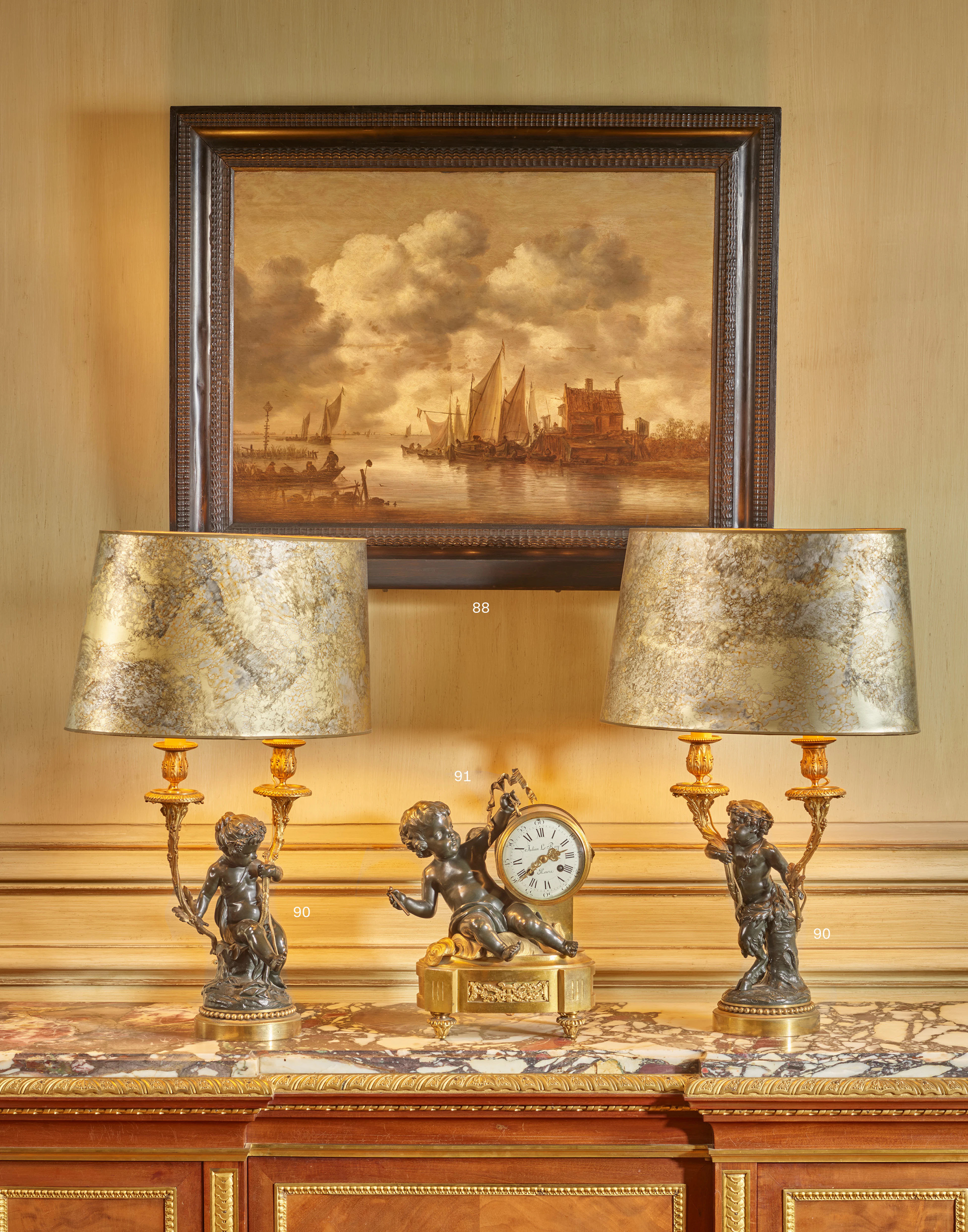 PAIRE DE CANDÉLABRES DE STYLE LOUIS XVI