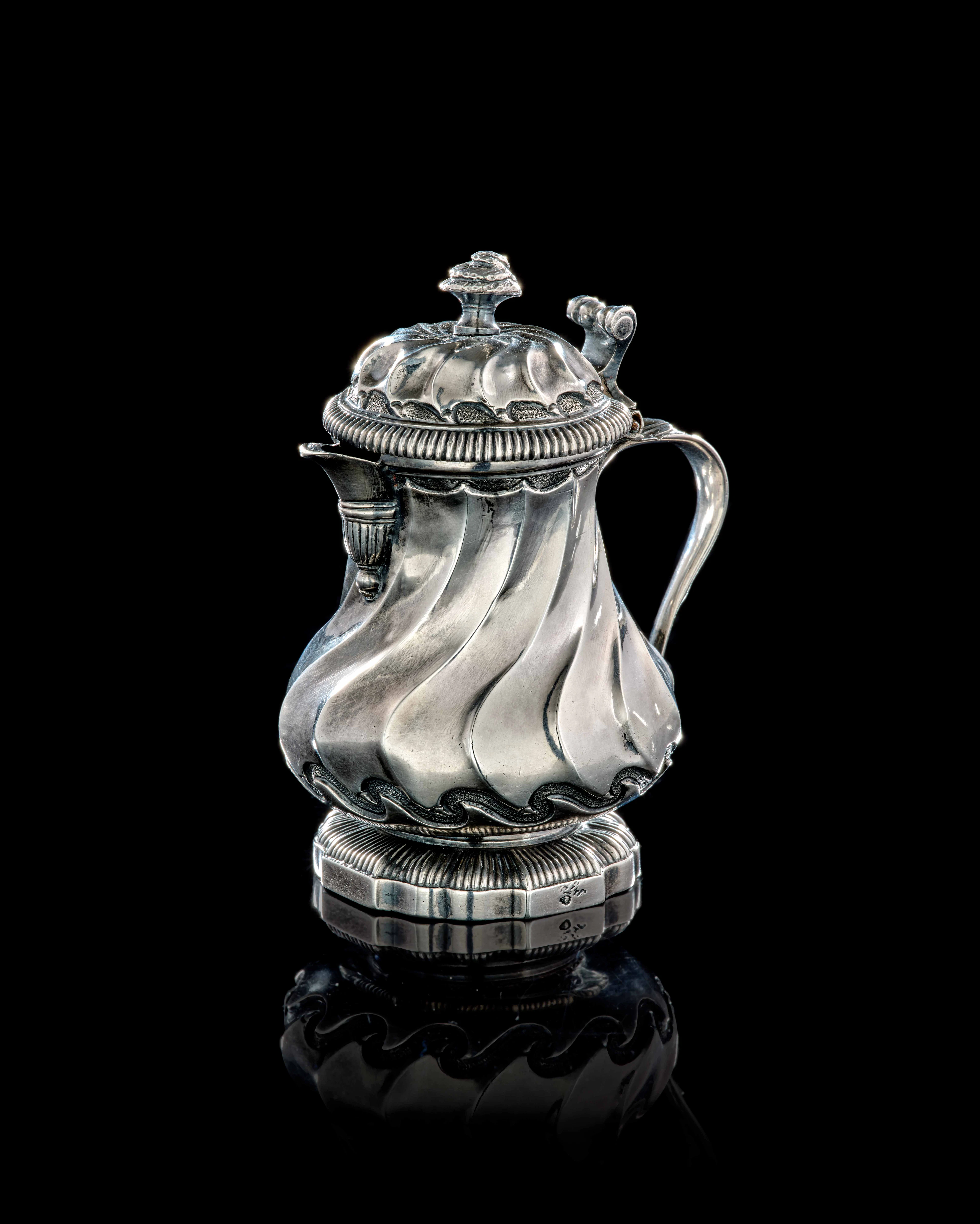 MOUTARDIER EN ARGENT
