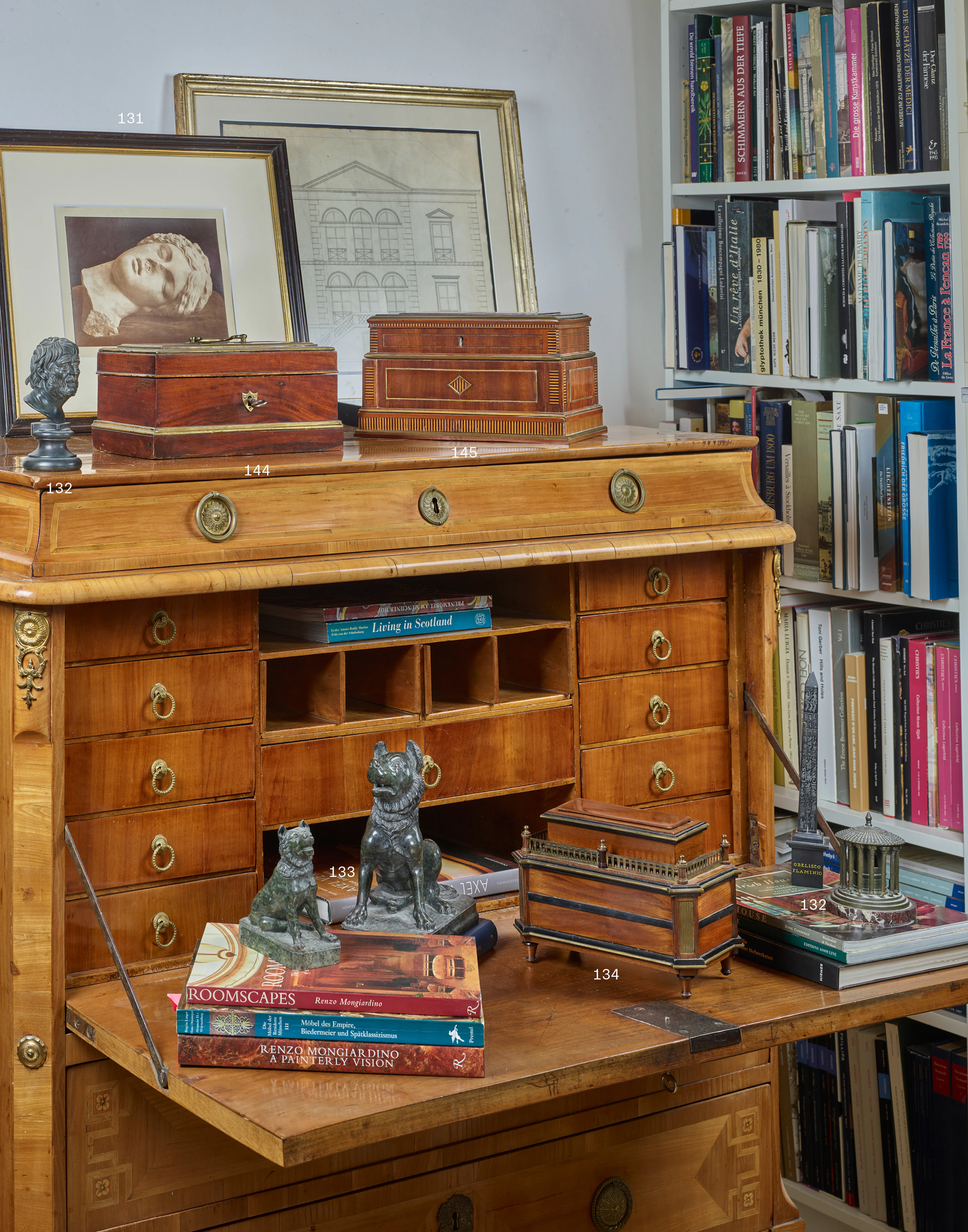 BOÎTE MÉCANIQUE DE LA FIN DU XVIIIe SIÈCLE, TRAVAIL DE L'EUROPE DU NORD