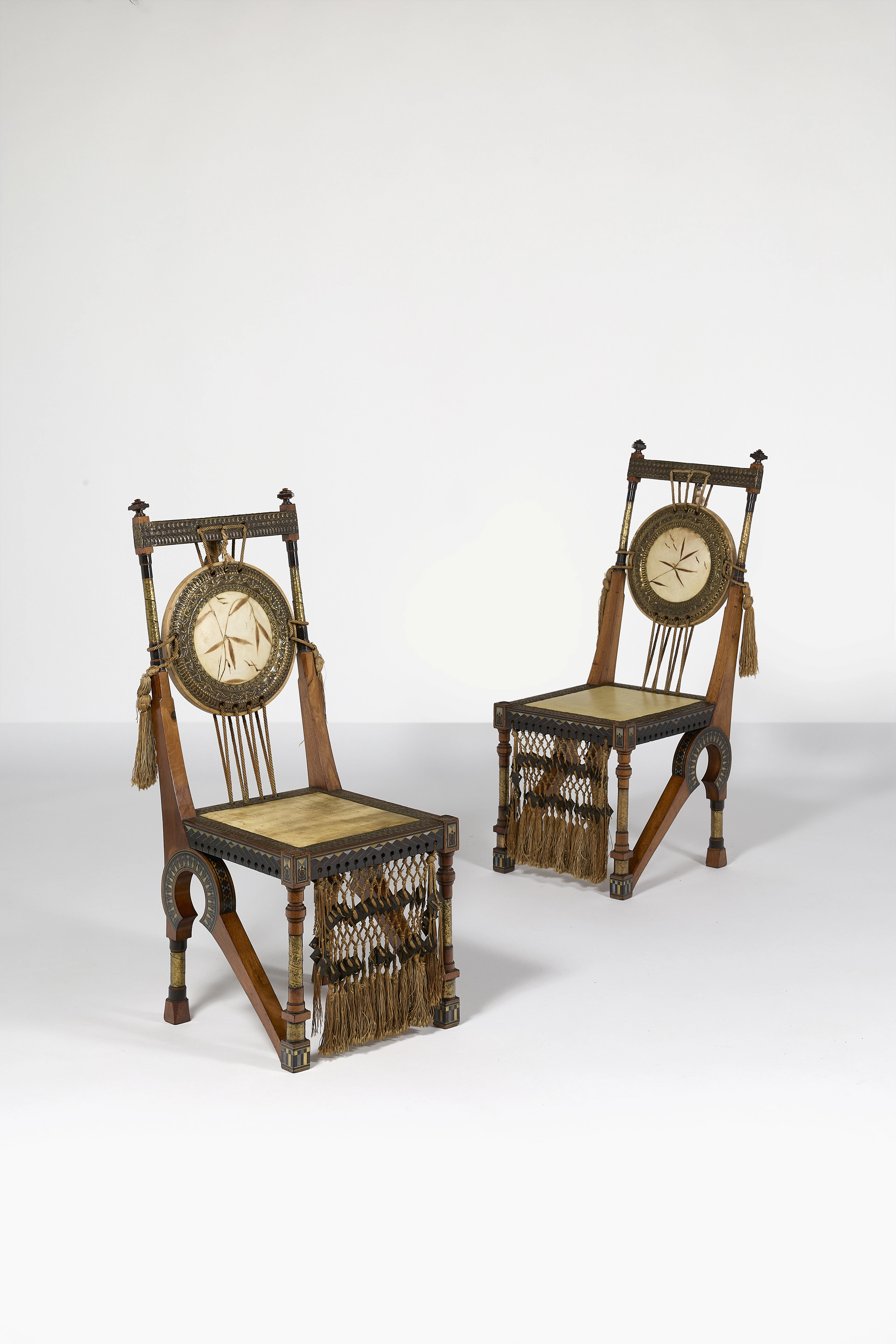 Paire de chaises – circa 1902