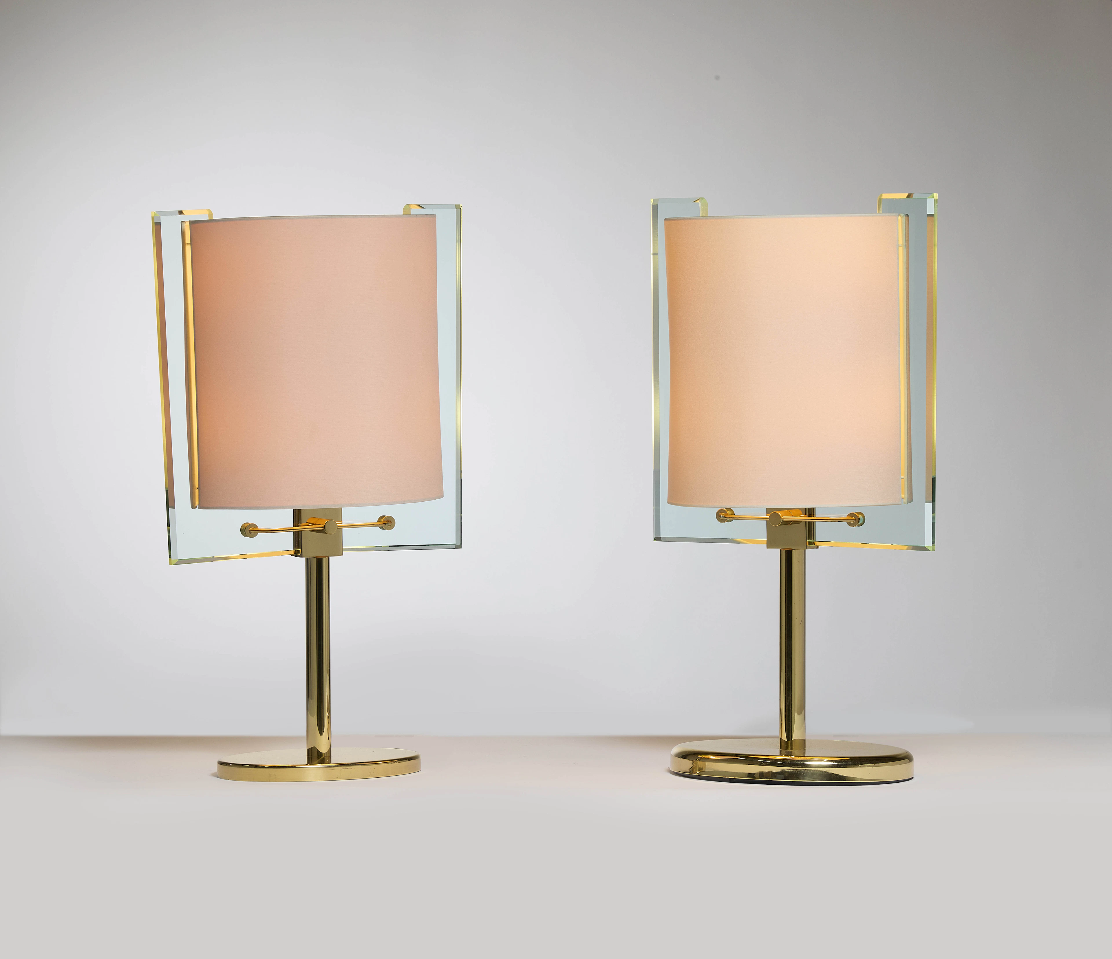 Nathalie GRENON Née en 1959 Paire de lampes modèle 2833 – circa 1990
