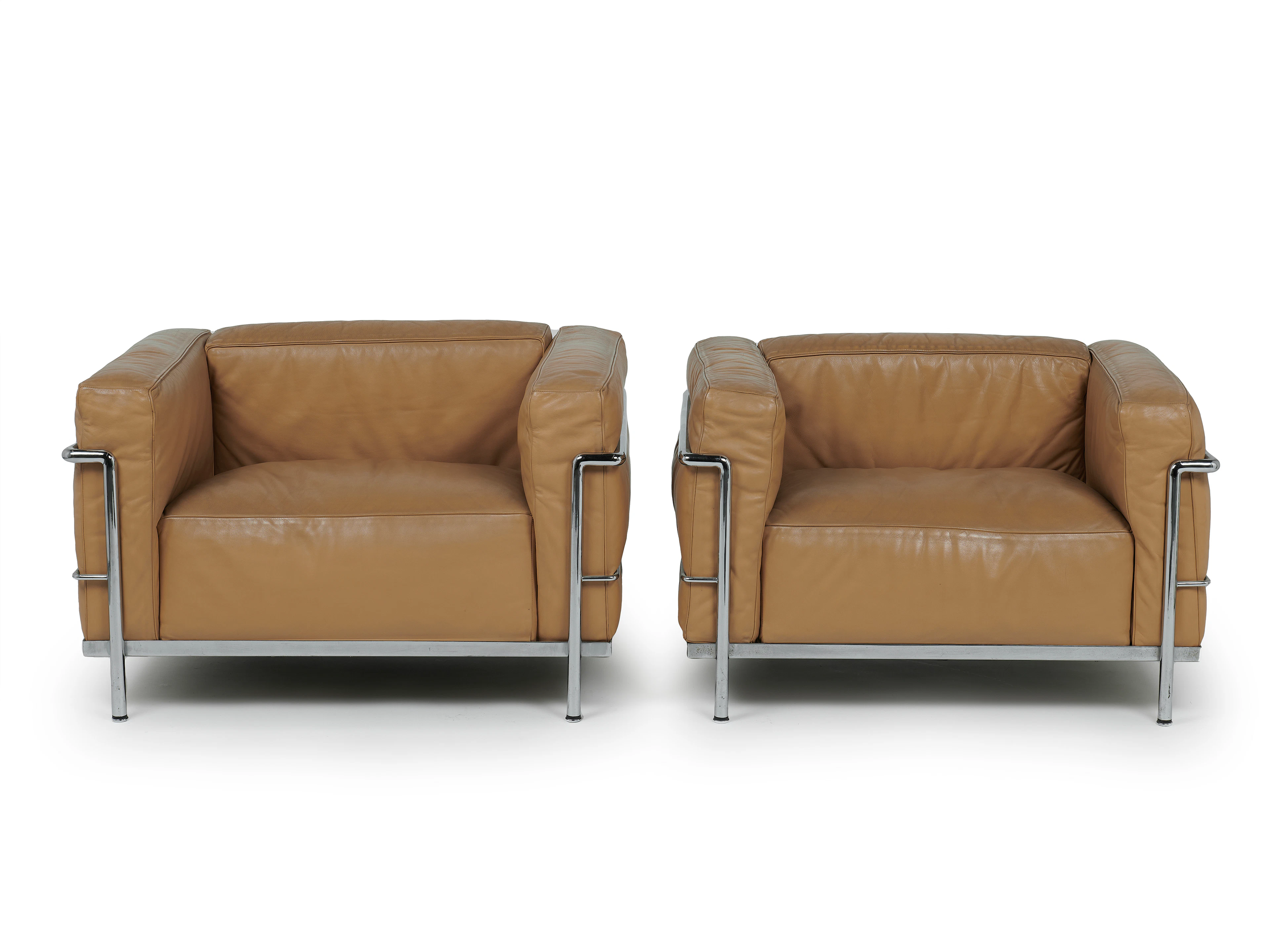 Charles-Edouard JEANNERET dit LE CORBUSIER 1887-1965 Paire de fauteuils
