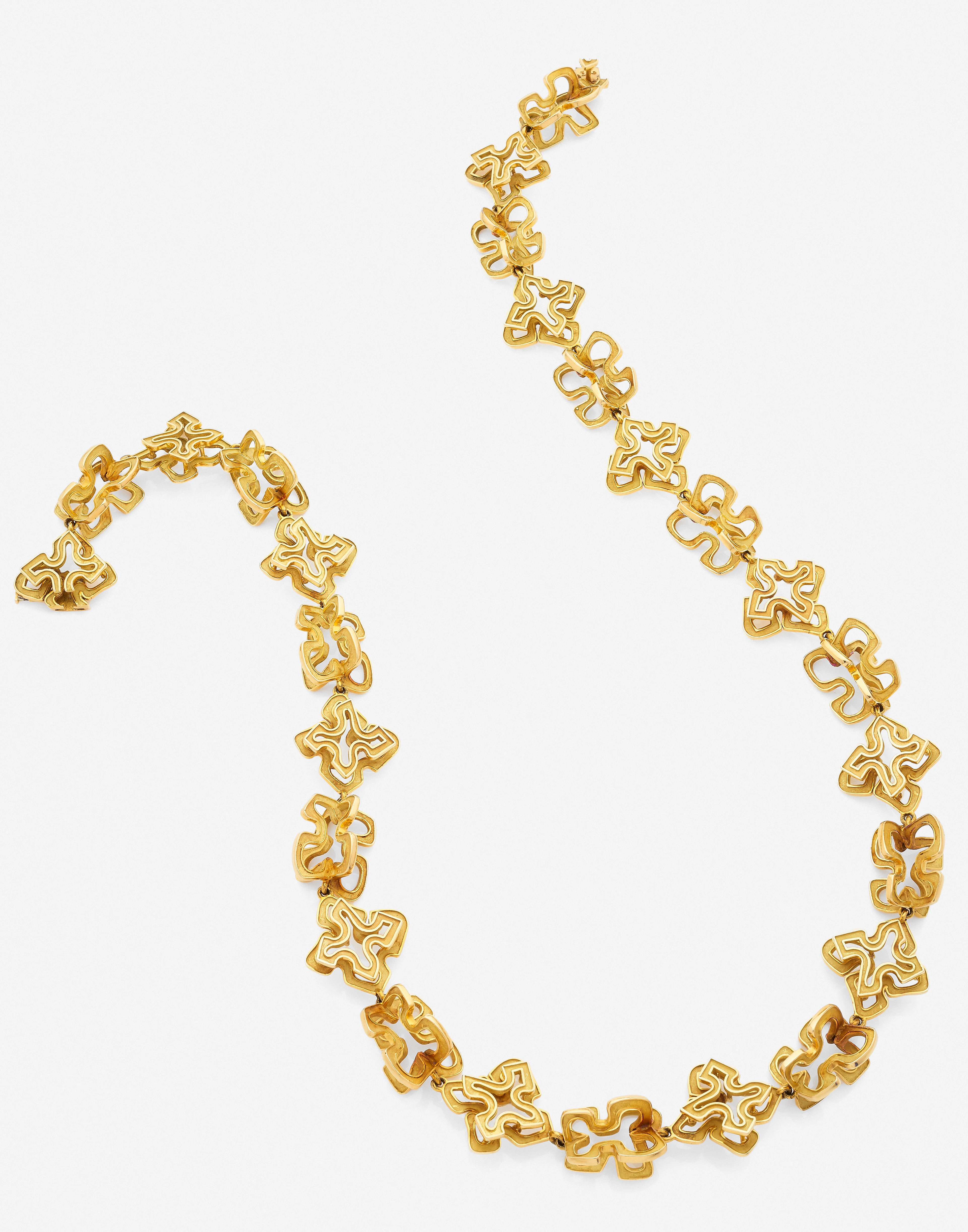 - CHAUMET Collier moderniste