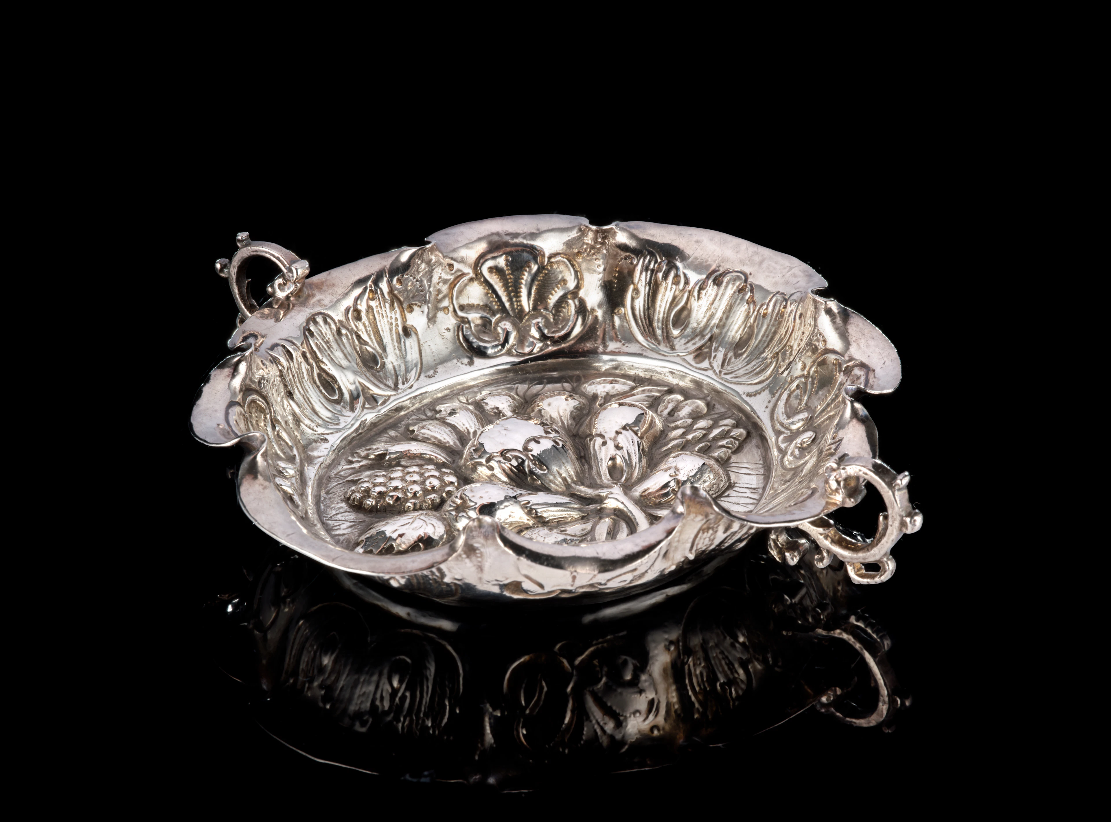 A Swiss silver wine-taster, Martin Huber, Basel, 1670-1680
